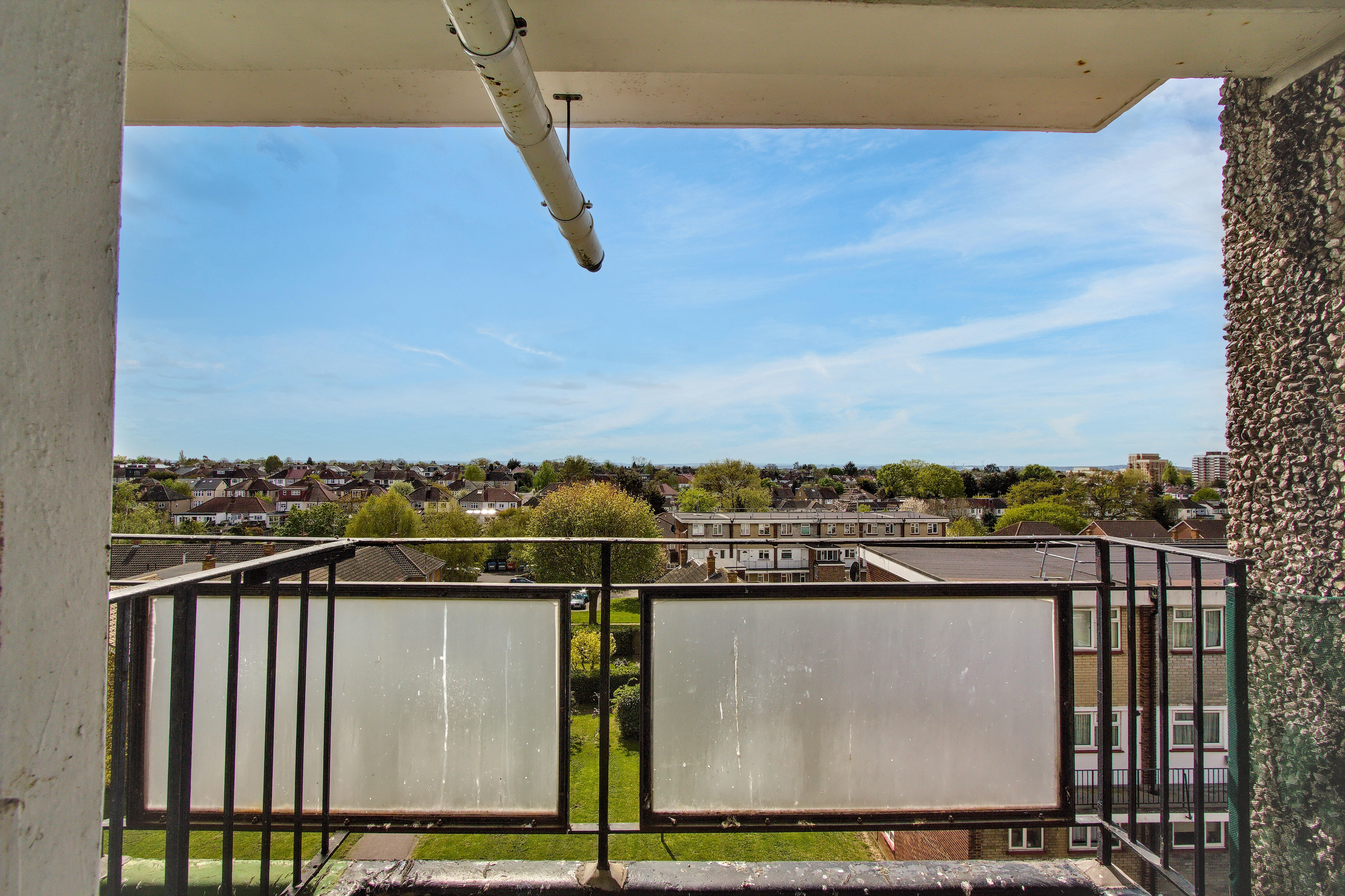 19 Victor Court, Hornchurch, Essex, RM12 4XF