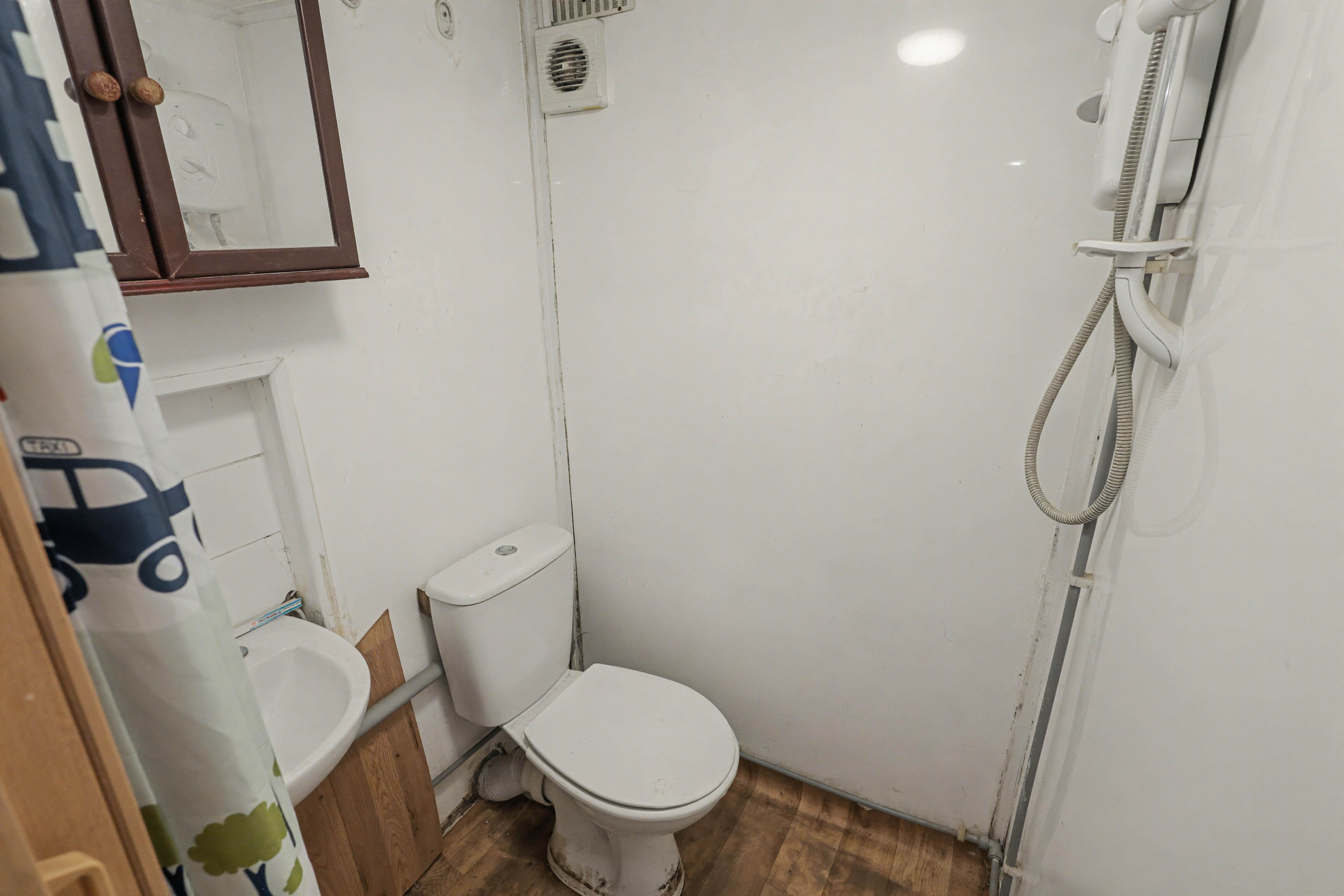 15-15A New Barn Street, Plaistow, London E13 8JZ