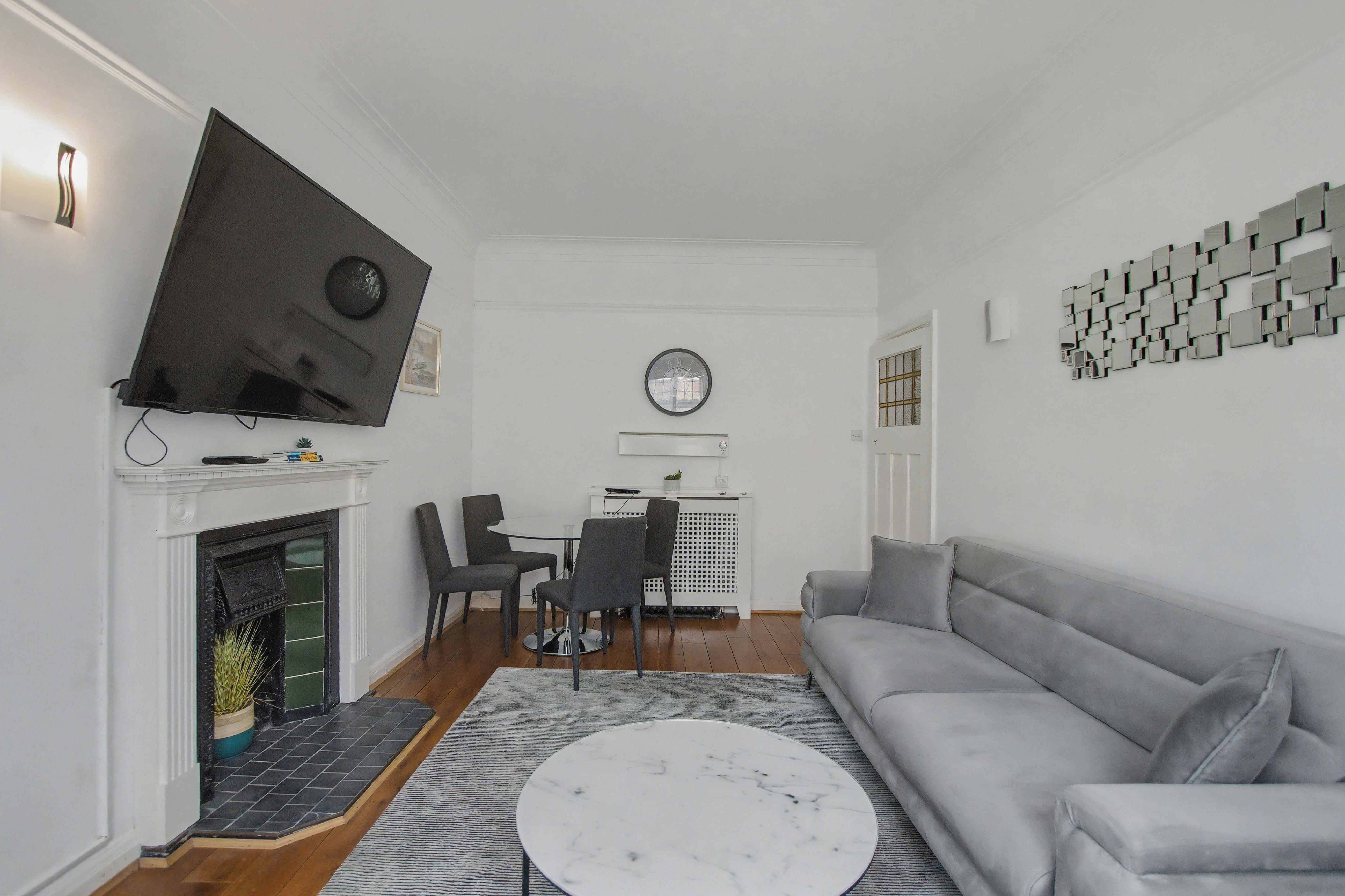 Flat 4 Strathray House, 30 Marylebone High Street, London, W1U 4PN