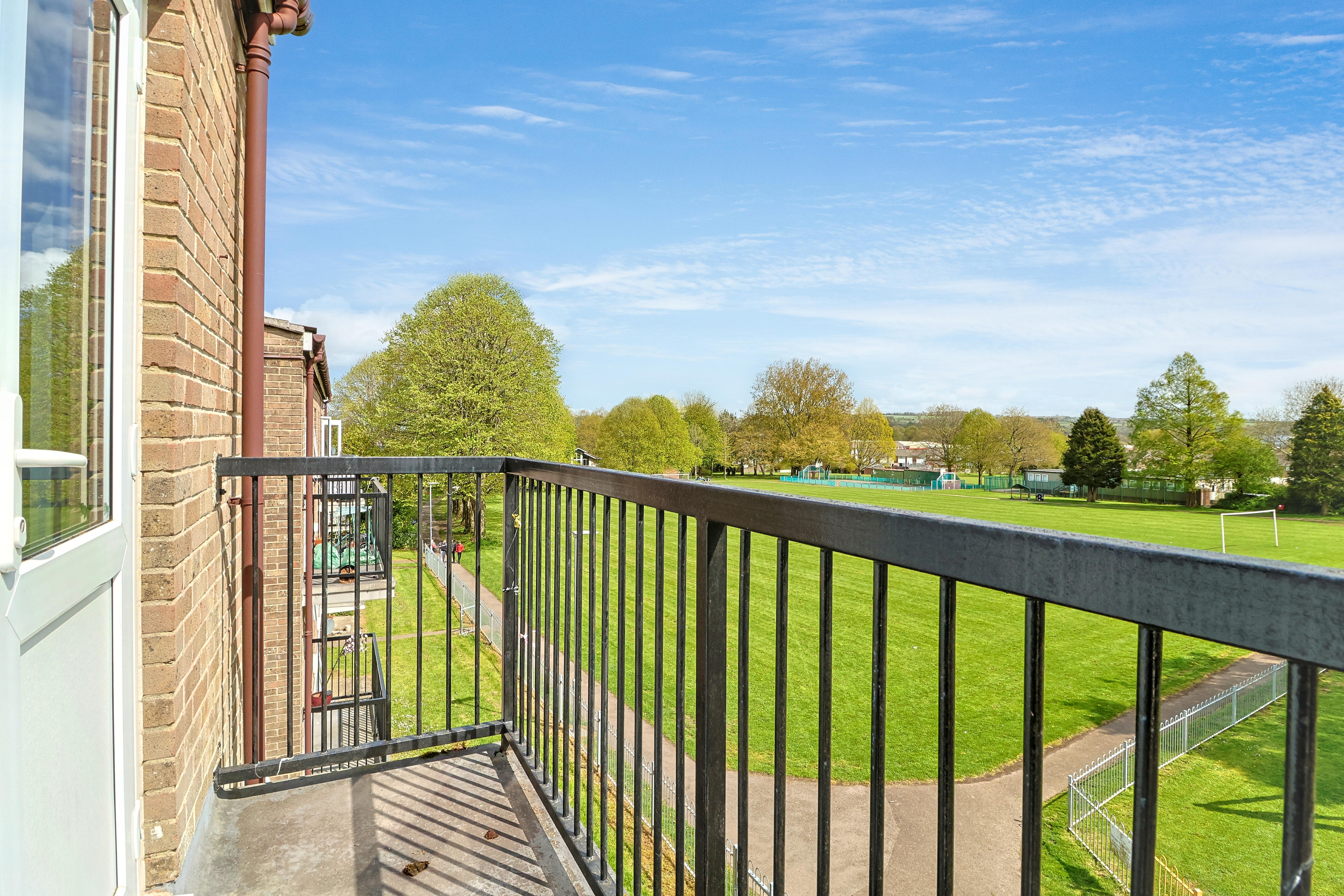34 Coles Place, Chard, TA20 2BA