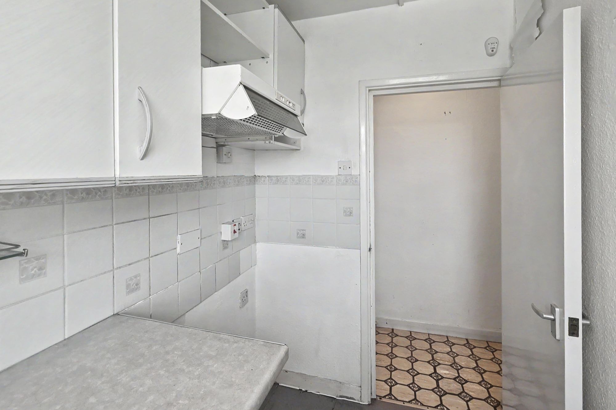 Flat D, 3 Newton Road, Bayswater, London W2 5JP