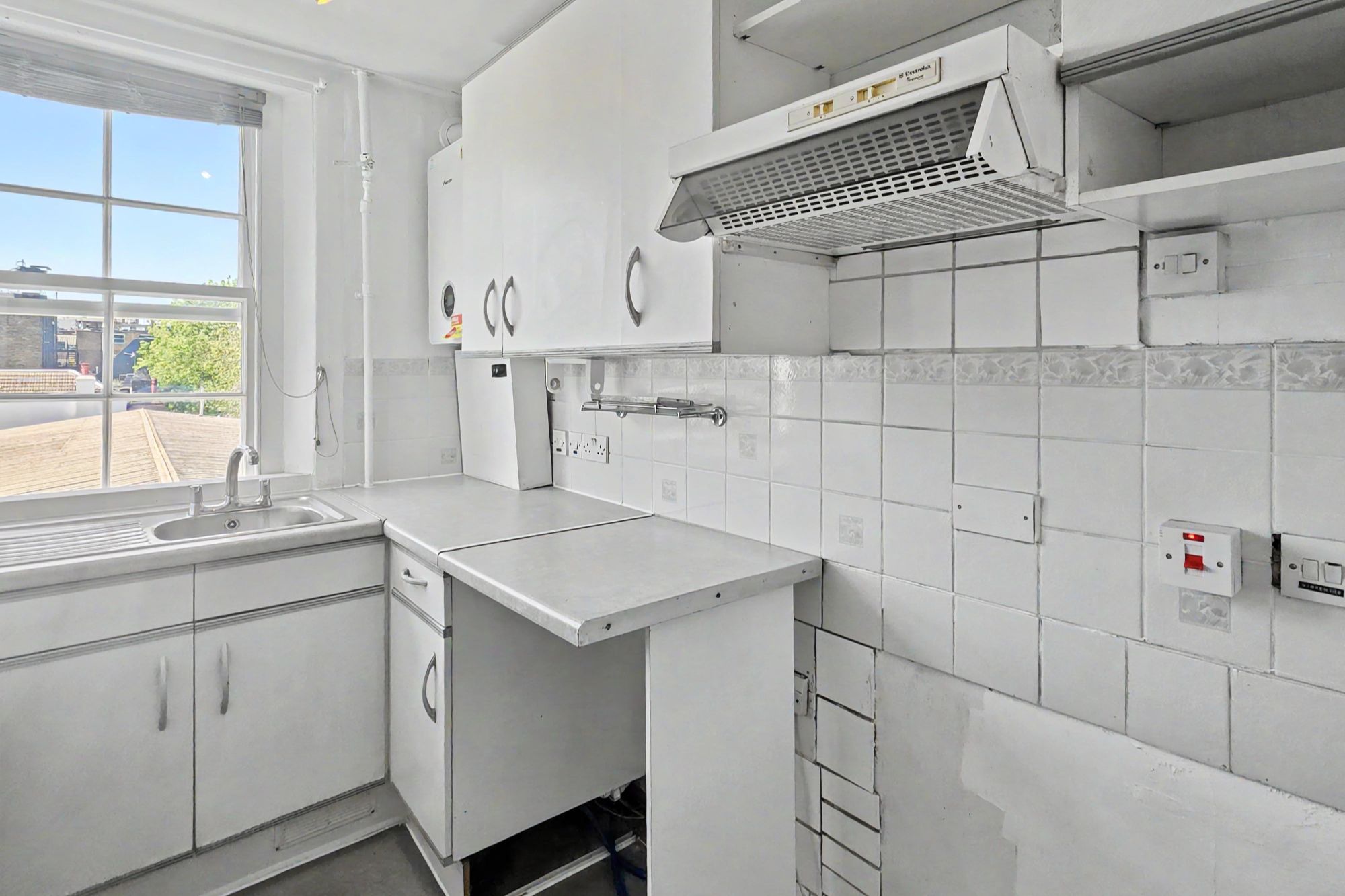Flat D, 3 Newton Road, Bayswater, London W2 5JP