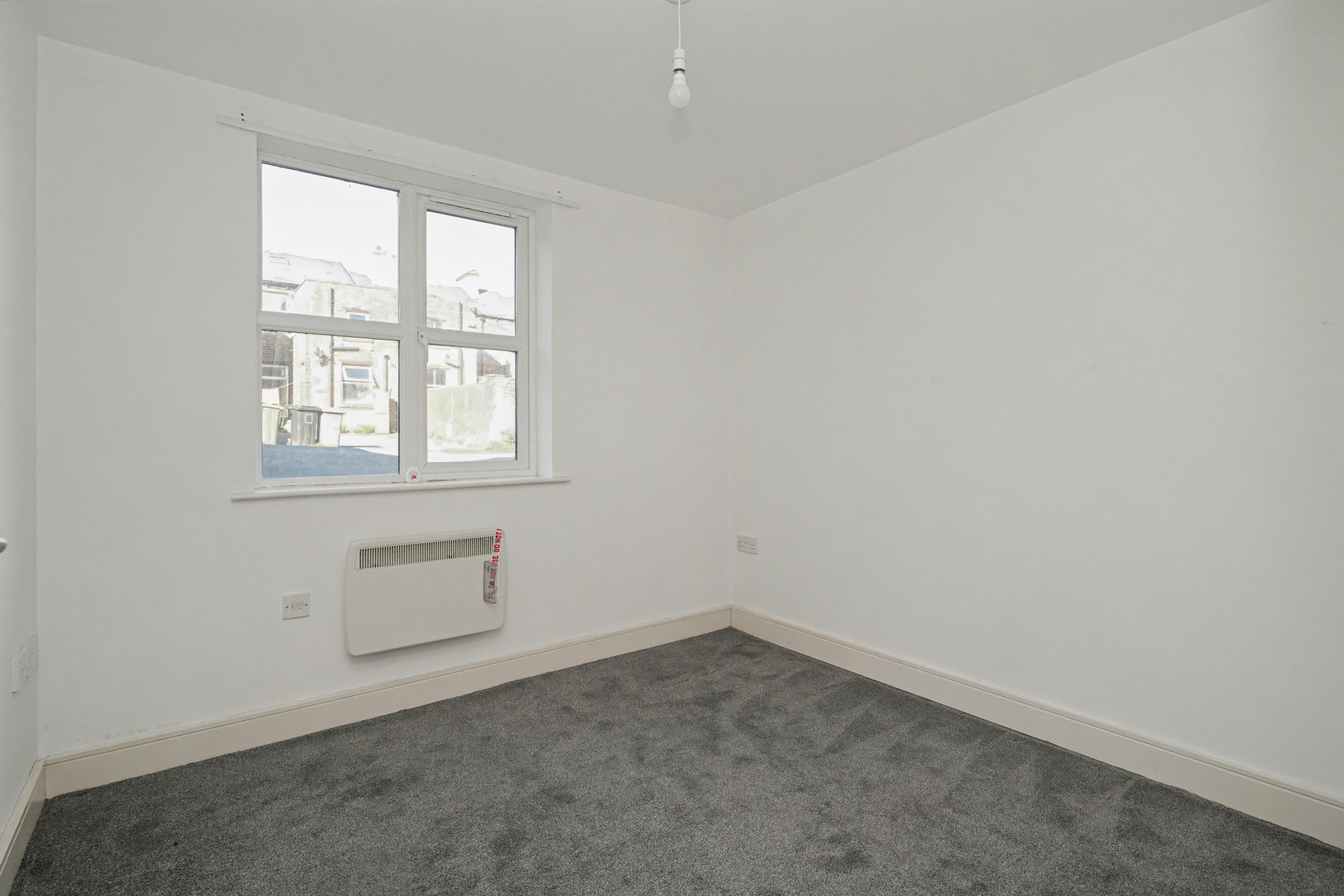 Apartment 1 Parklands, 16 Park Drive, Huddersfield, HD1 4EB
