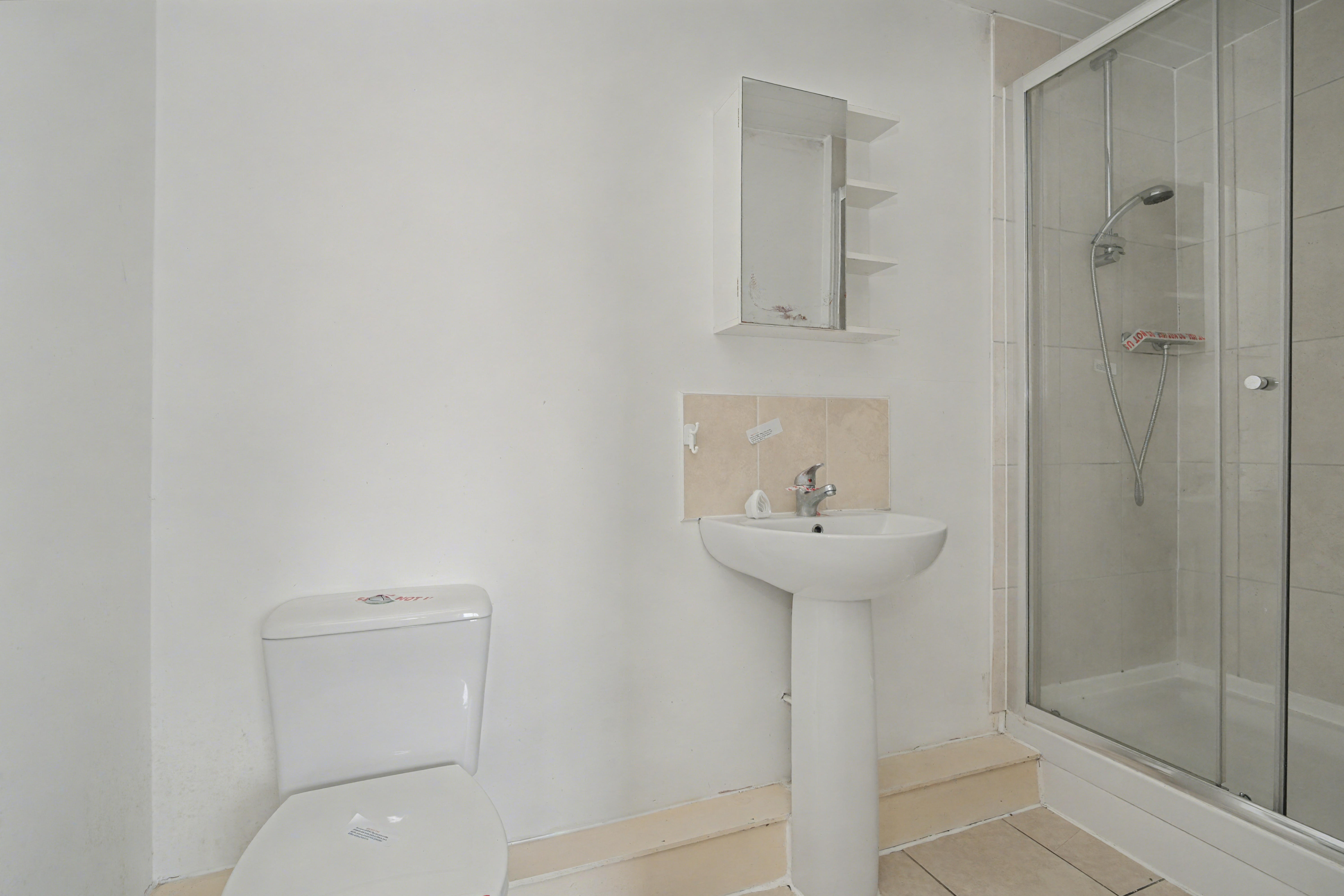 Apartment 1 Parklands, 16 Park Drive, Huddersfield, HD1 4EB
