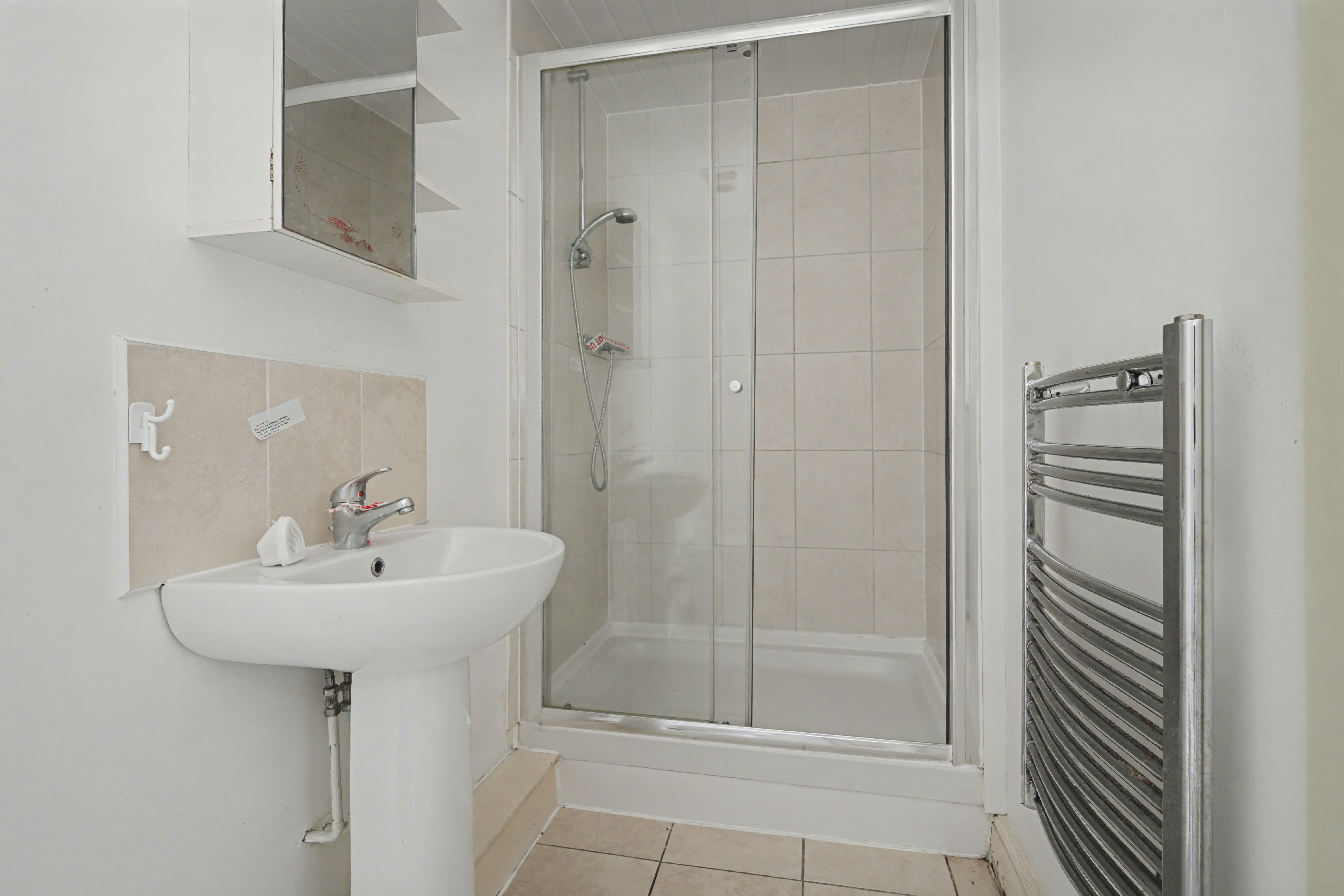 Apartment 1 Parklands, 16 Park Drive, Huddersfield, HD1 4EB