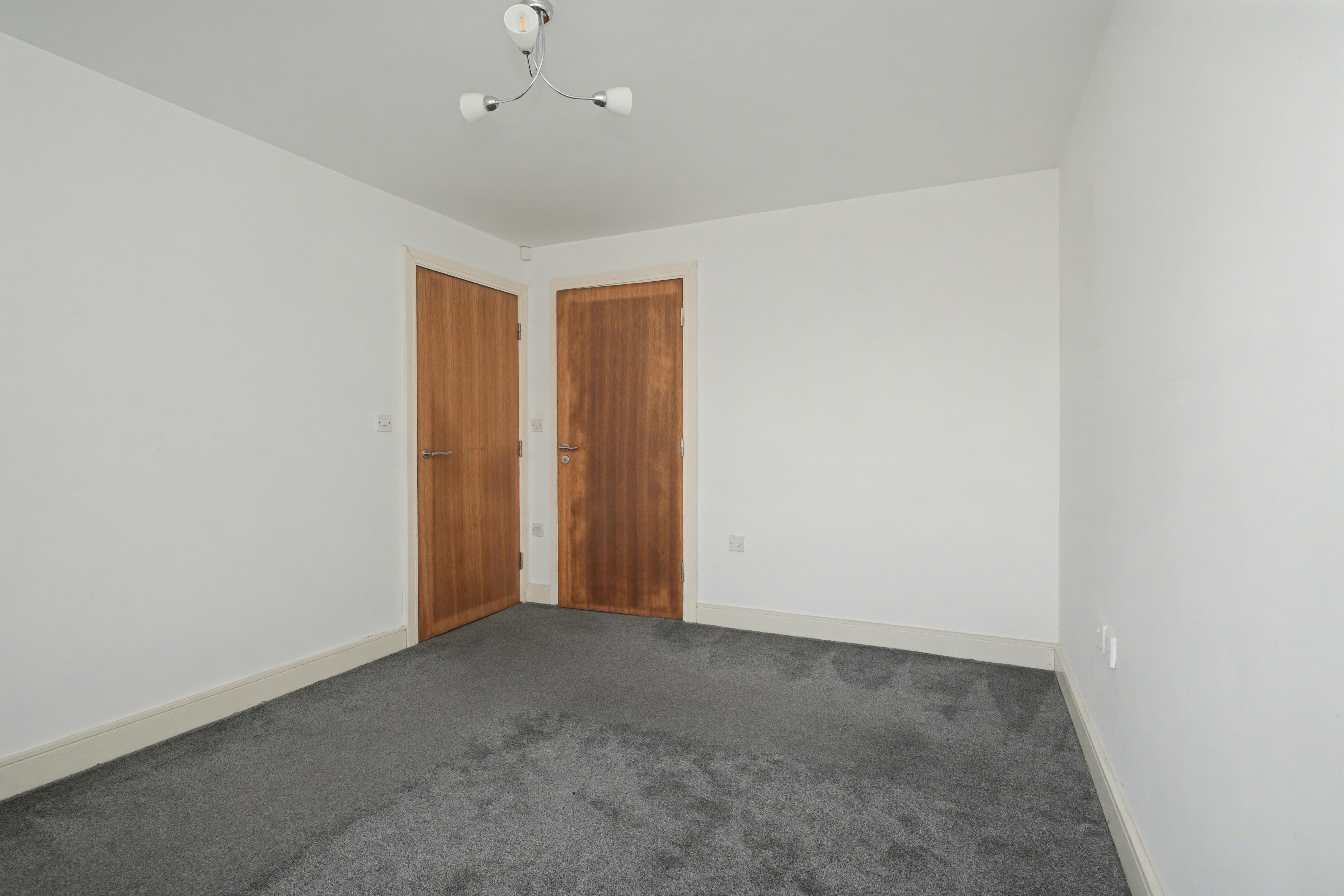 Apartment 1 Parklands, 16 Park Drive, Huddersfield, HD1 4EB