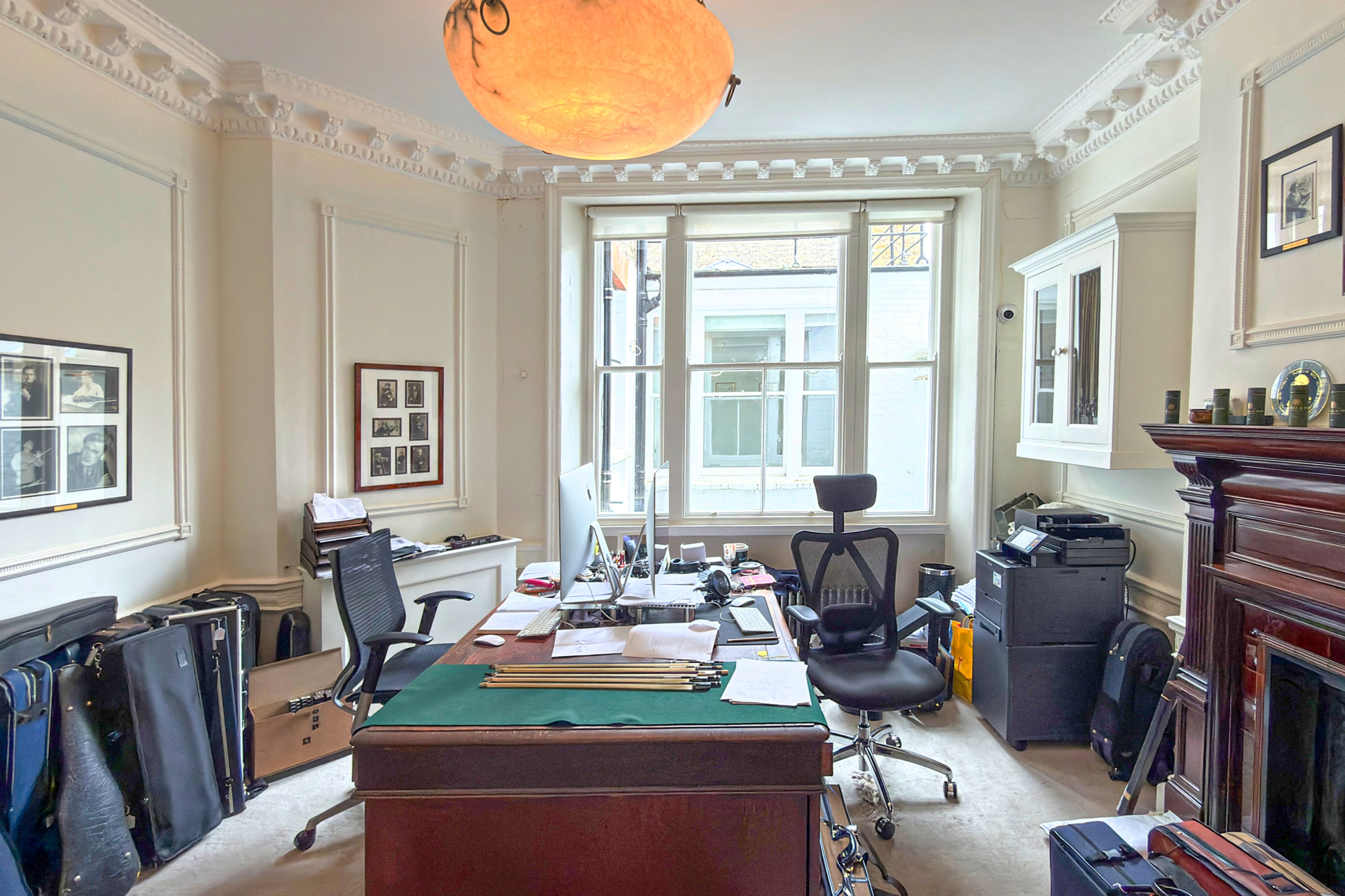 30 Queen Anne Street, London W1G 8HX