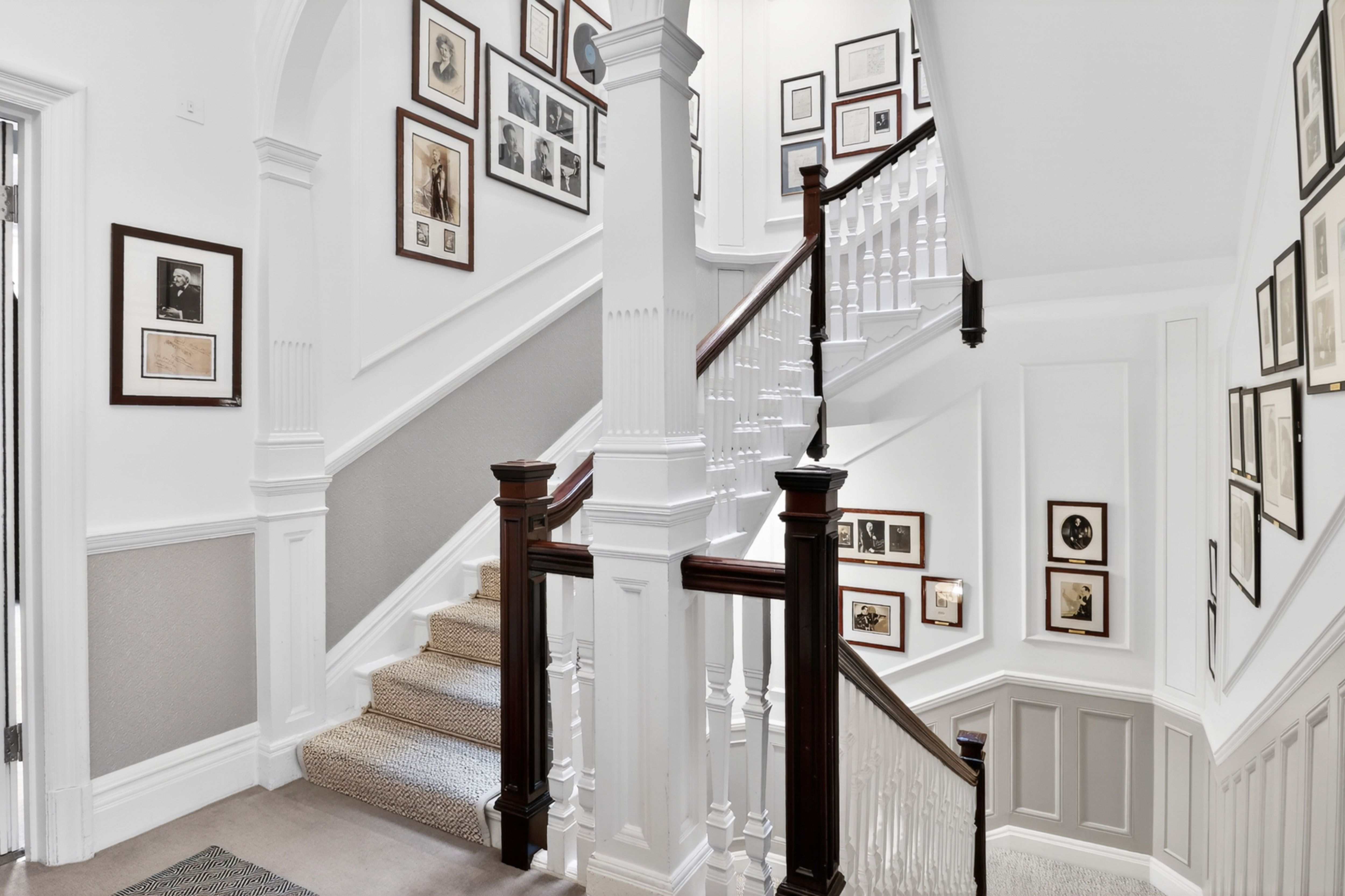 30 Queen Anne Street, London W1G 8HX