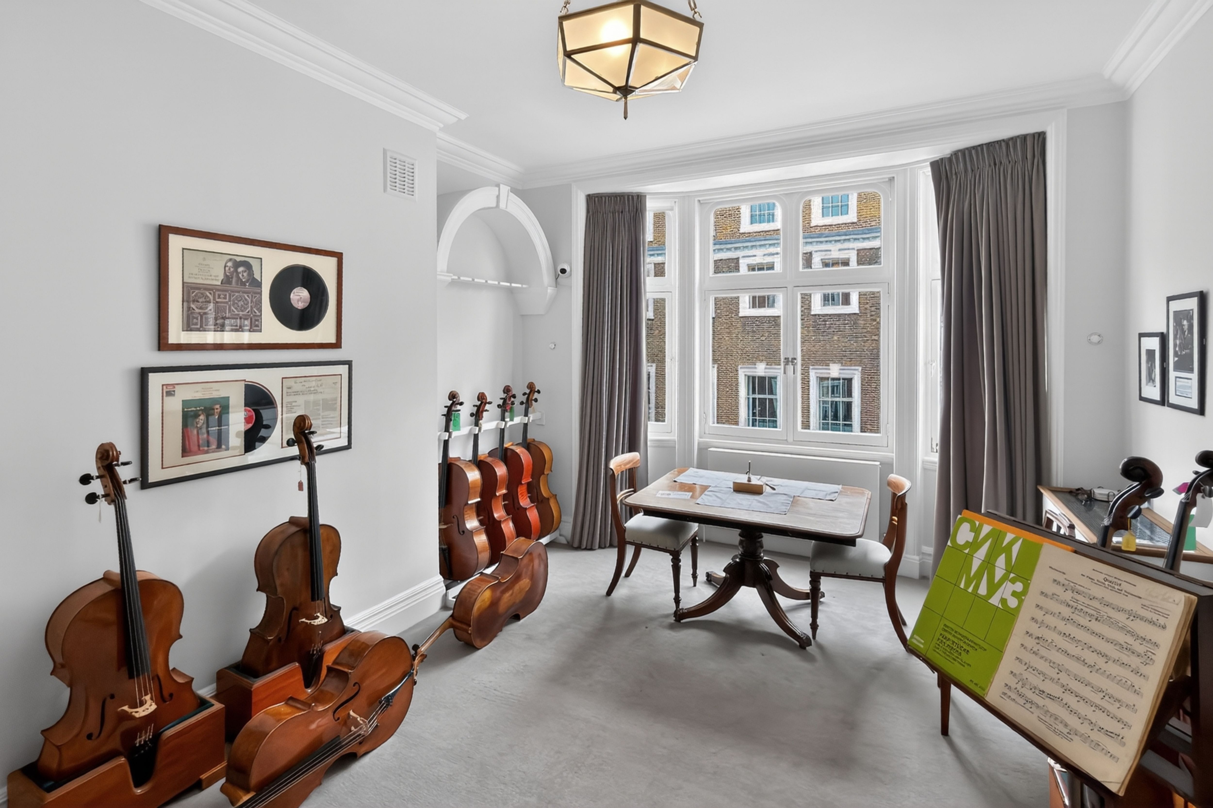 30 Queen Anne Street, London W1G 8HX