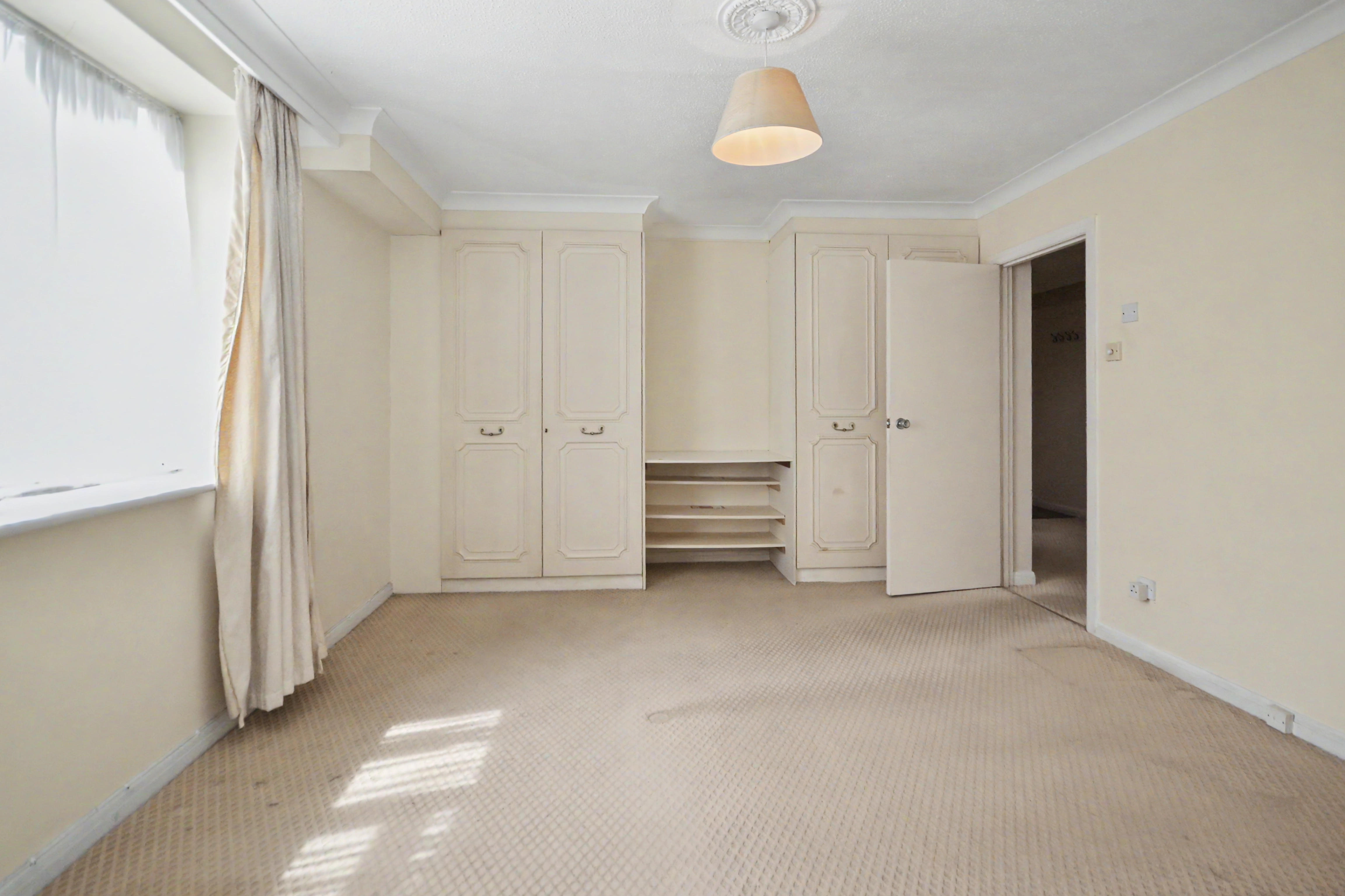Flat 1, Forest House, 1 Russell Cotes Road, Bournemouth, BH1 3UA