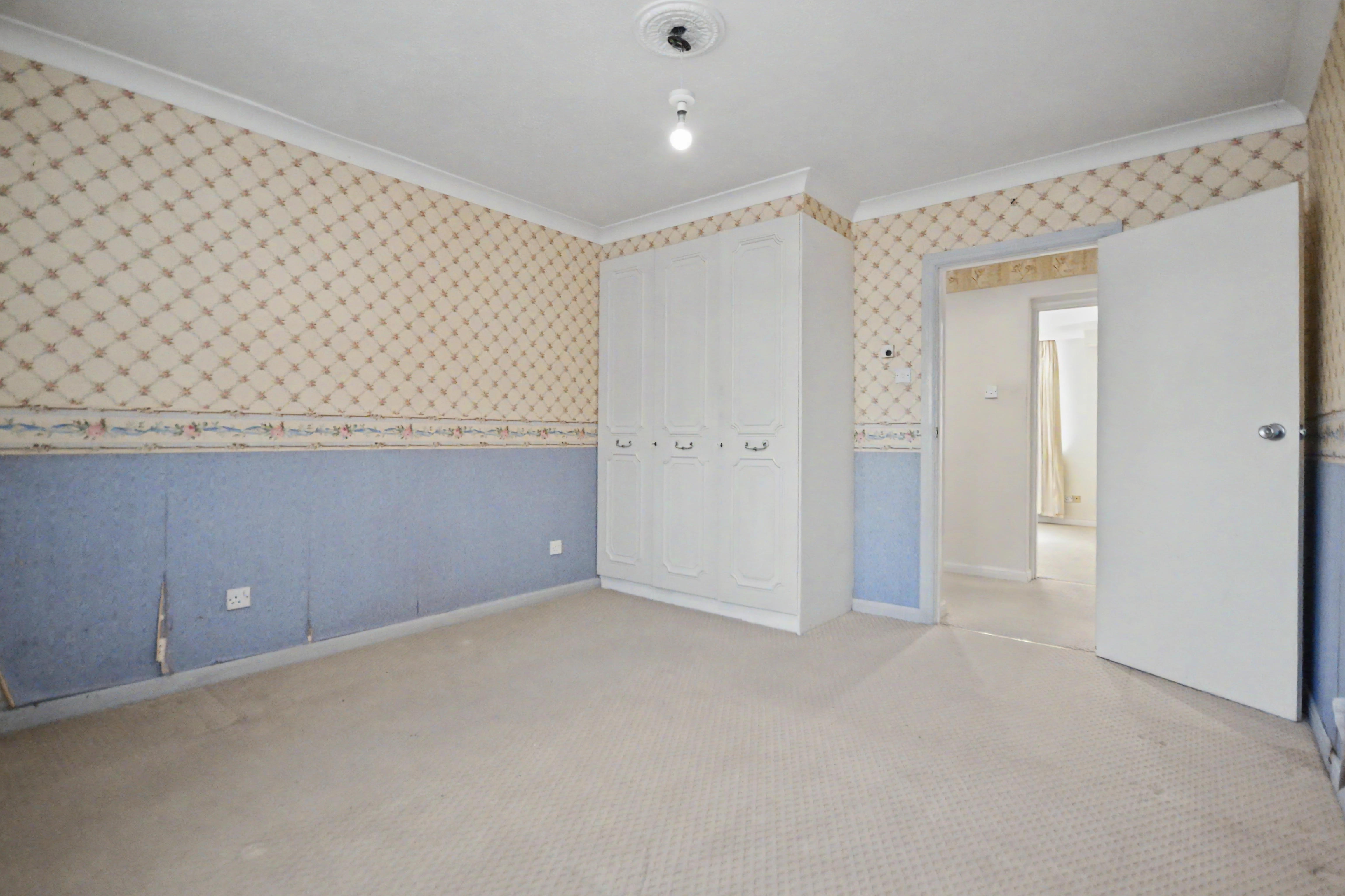 Flat 1, Forest House, 1 Russell Cotes Road, Bournemouth, BH1 3UA