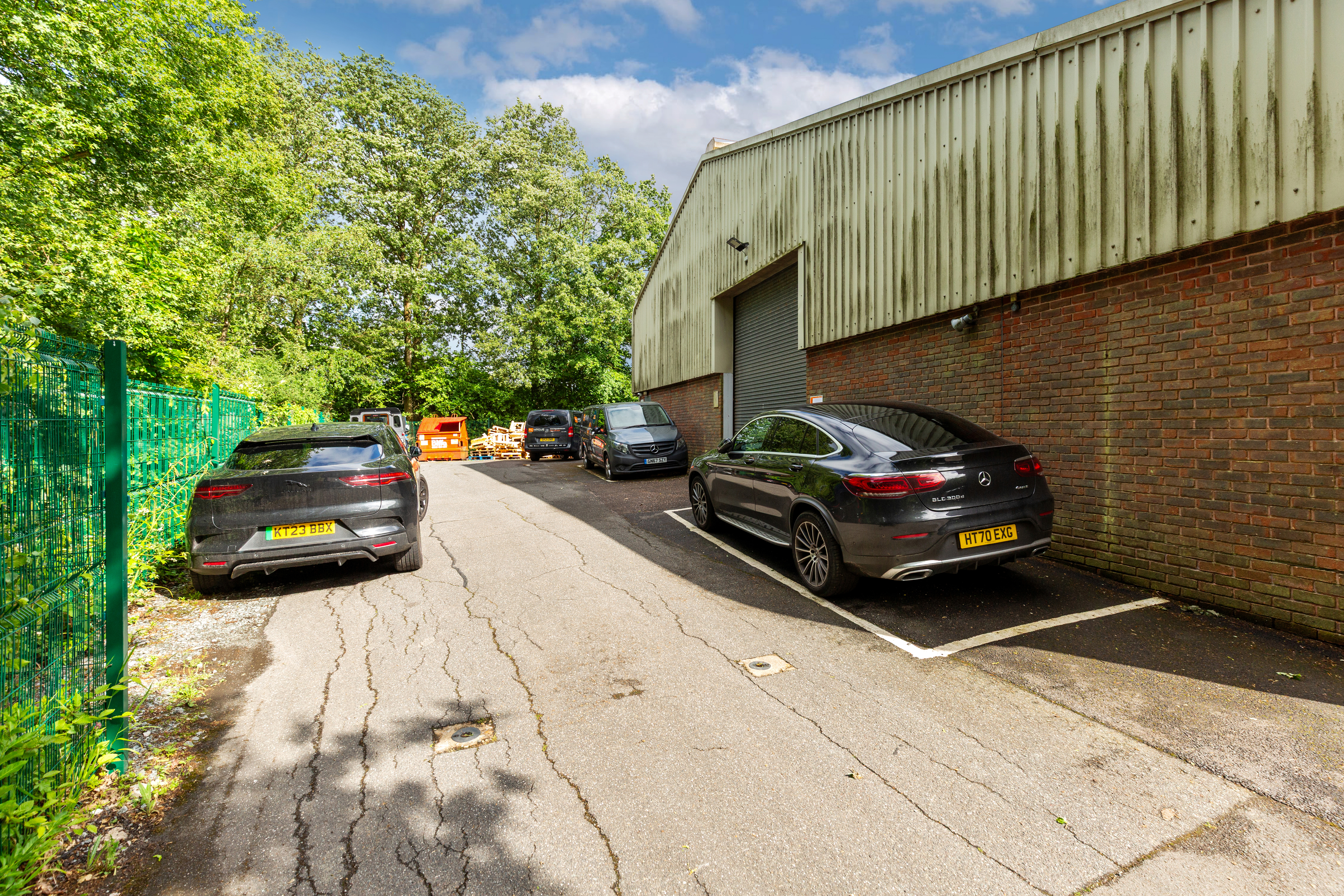 1 Graylands Gateway, Langhurst Wood Road, Graylands, Horsham RH12 4QD