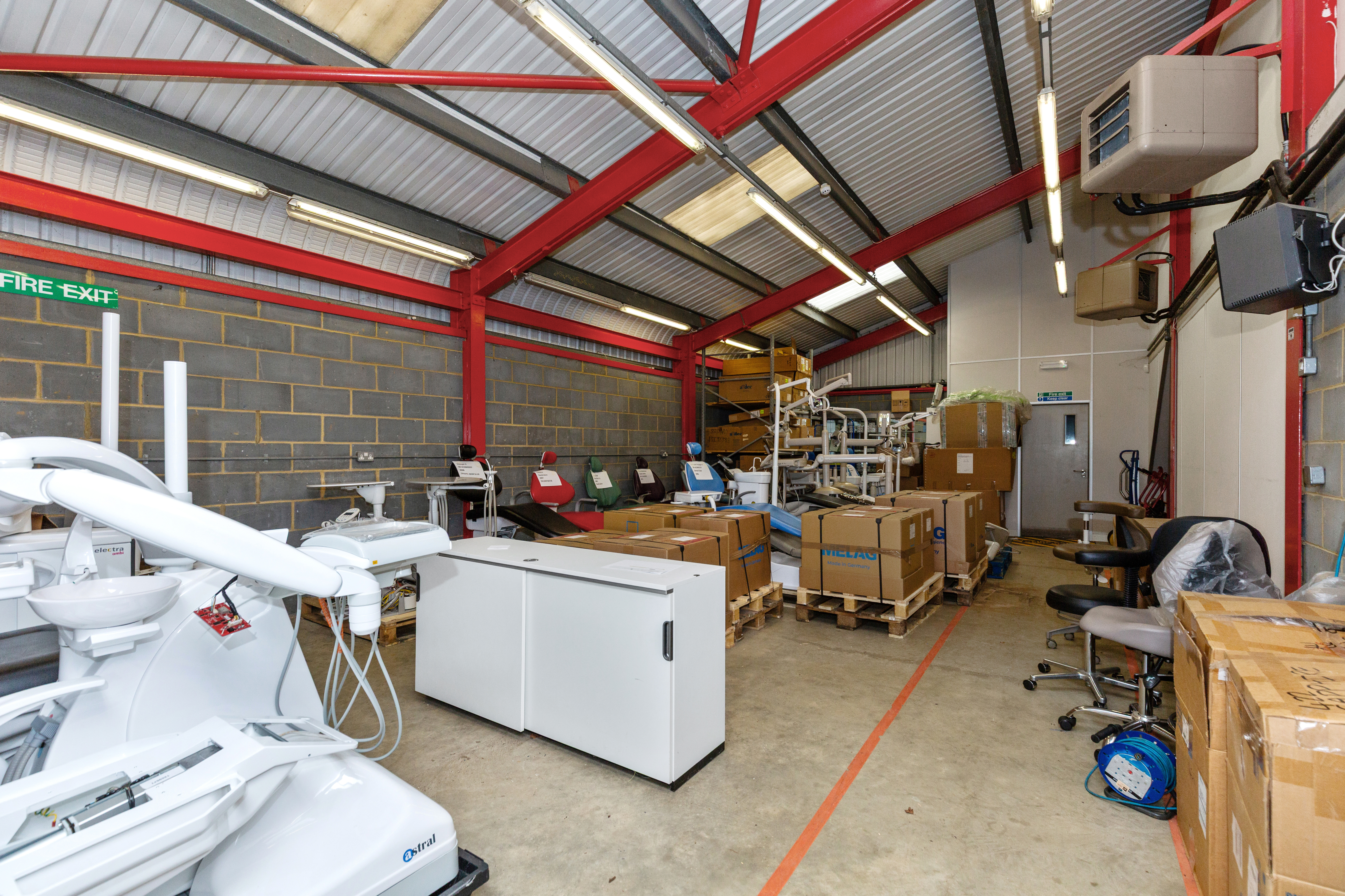 1 Graylands Gateway, Langhurst Wood Road, Graylands, Horsham RH12 4QD