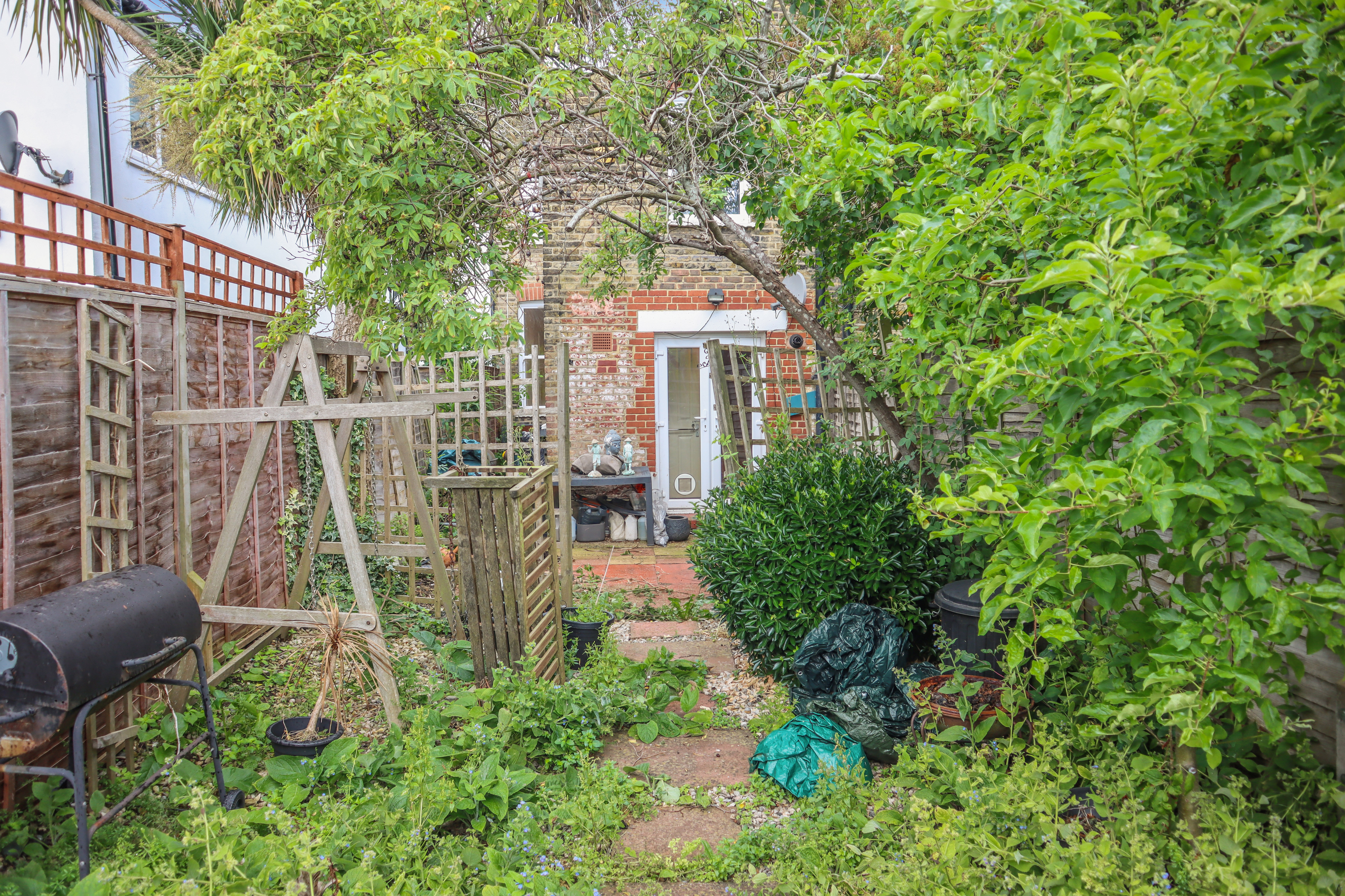 101 Eardley Road, Streatham, London SW16 6DB