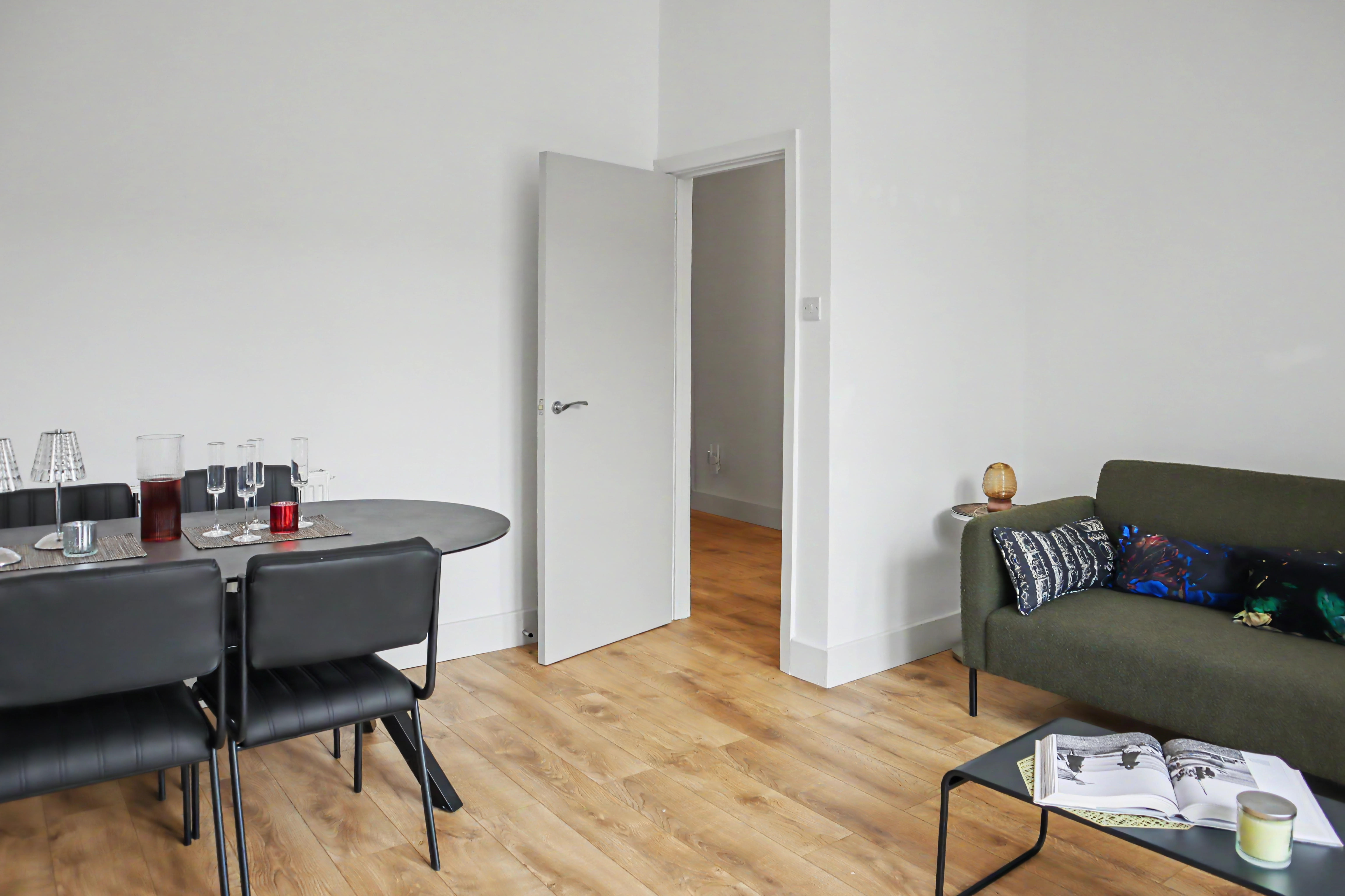 28b Pendennis Road, Streatham, London SW16 2SW