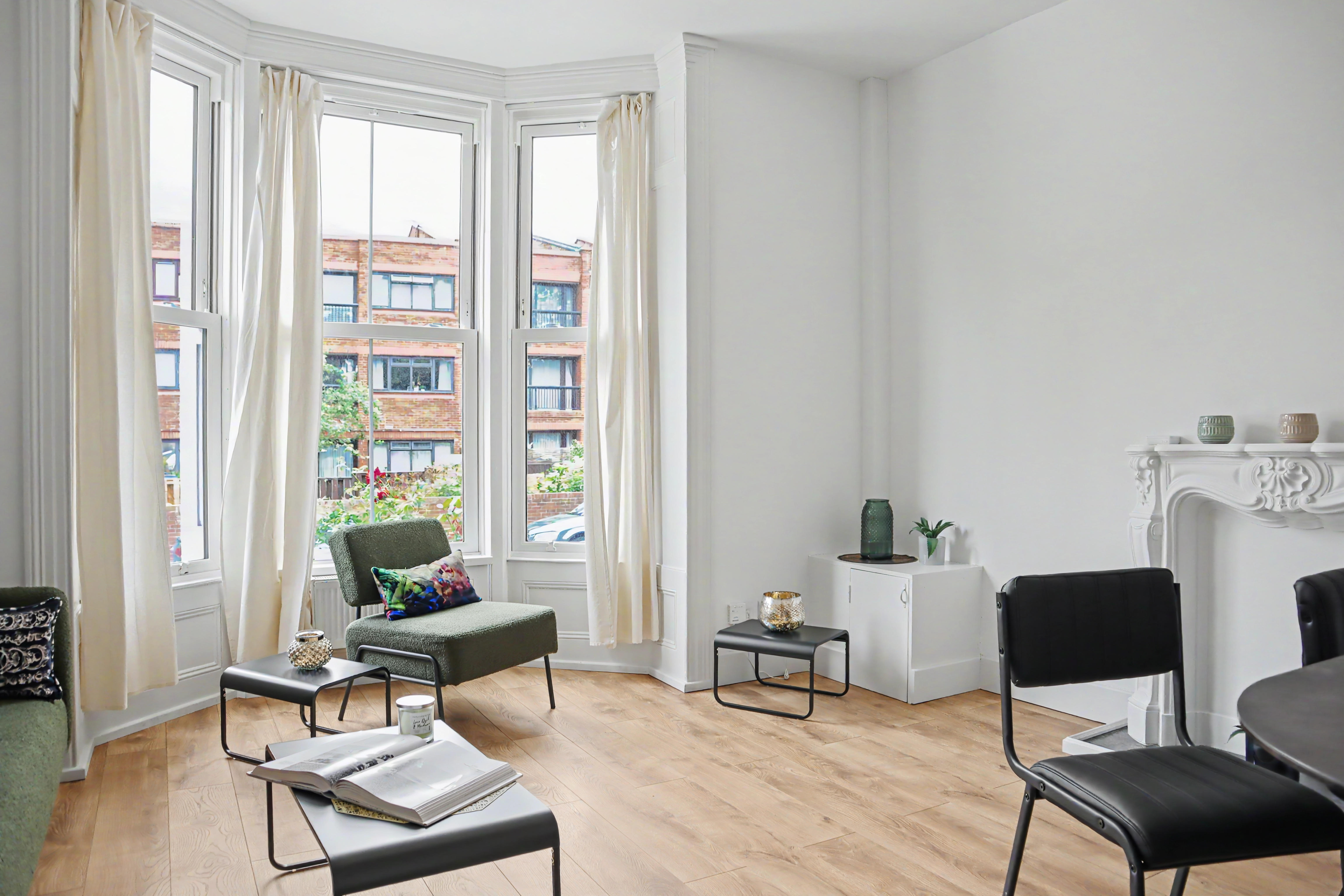 28b Pendennis Road, Streatham, London SW16 2SW