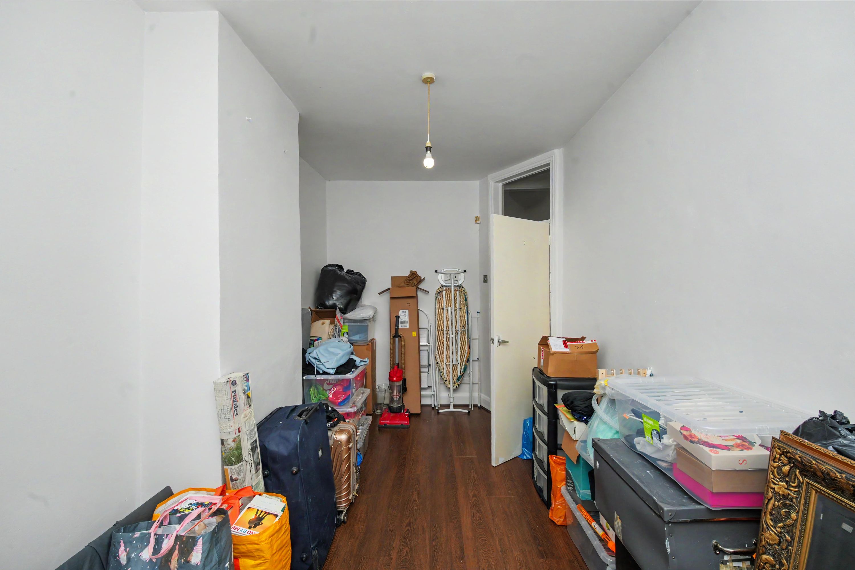 38 Ingatestone Road, Norwood, London SE25 4LG