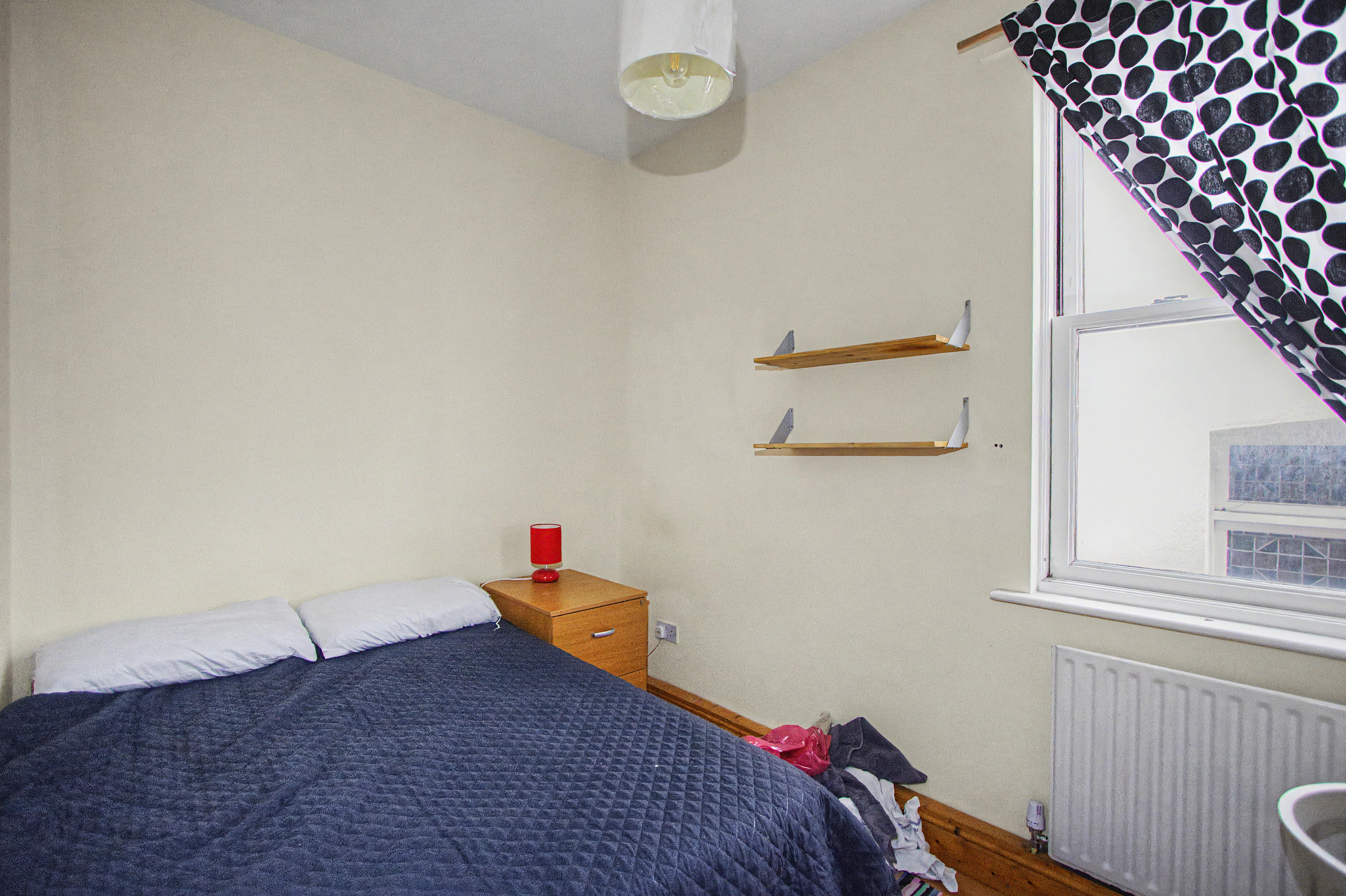 Flat B, 5 Minster Road, Cricklewood, London, NW2 3SD