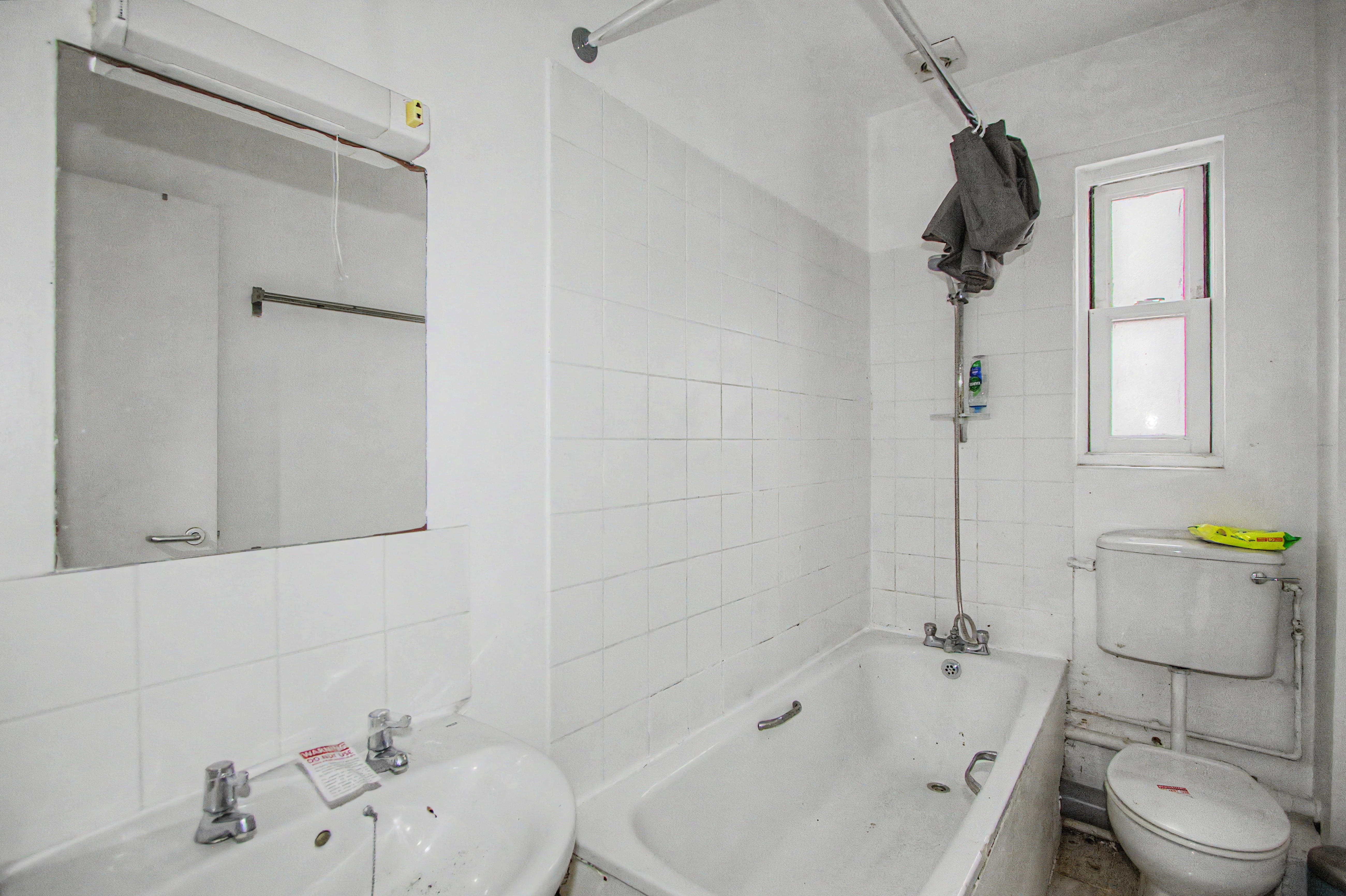Flat B, 5 Minster Road, Cricklewood, London, NW2 3SD