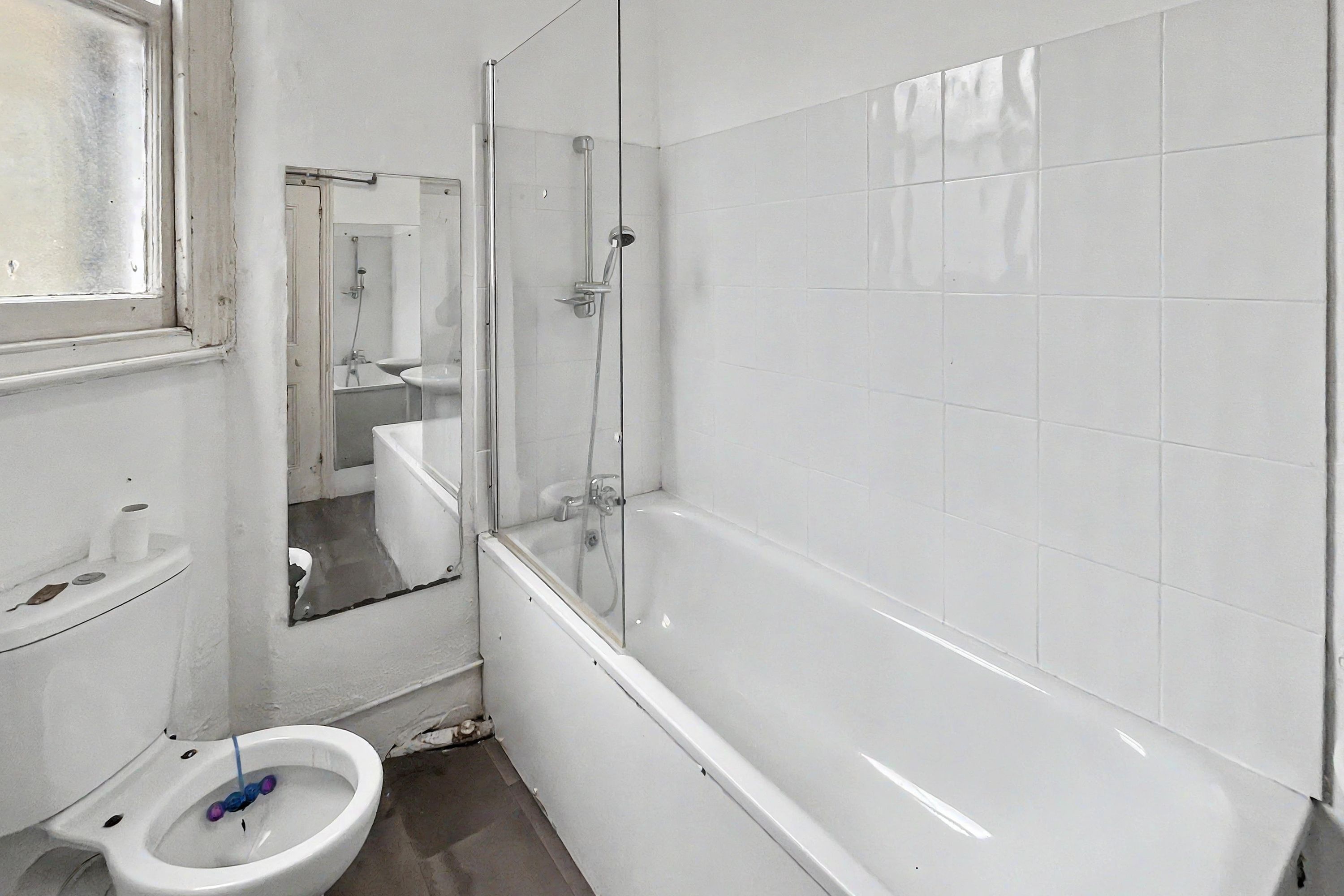68 Albert Palace Mansions, Lurline Gardens, London, SW11 4DQ