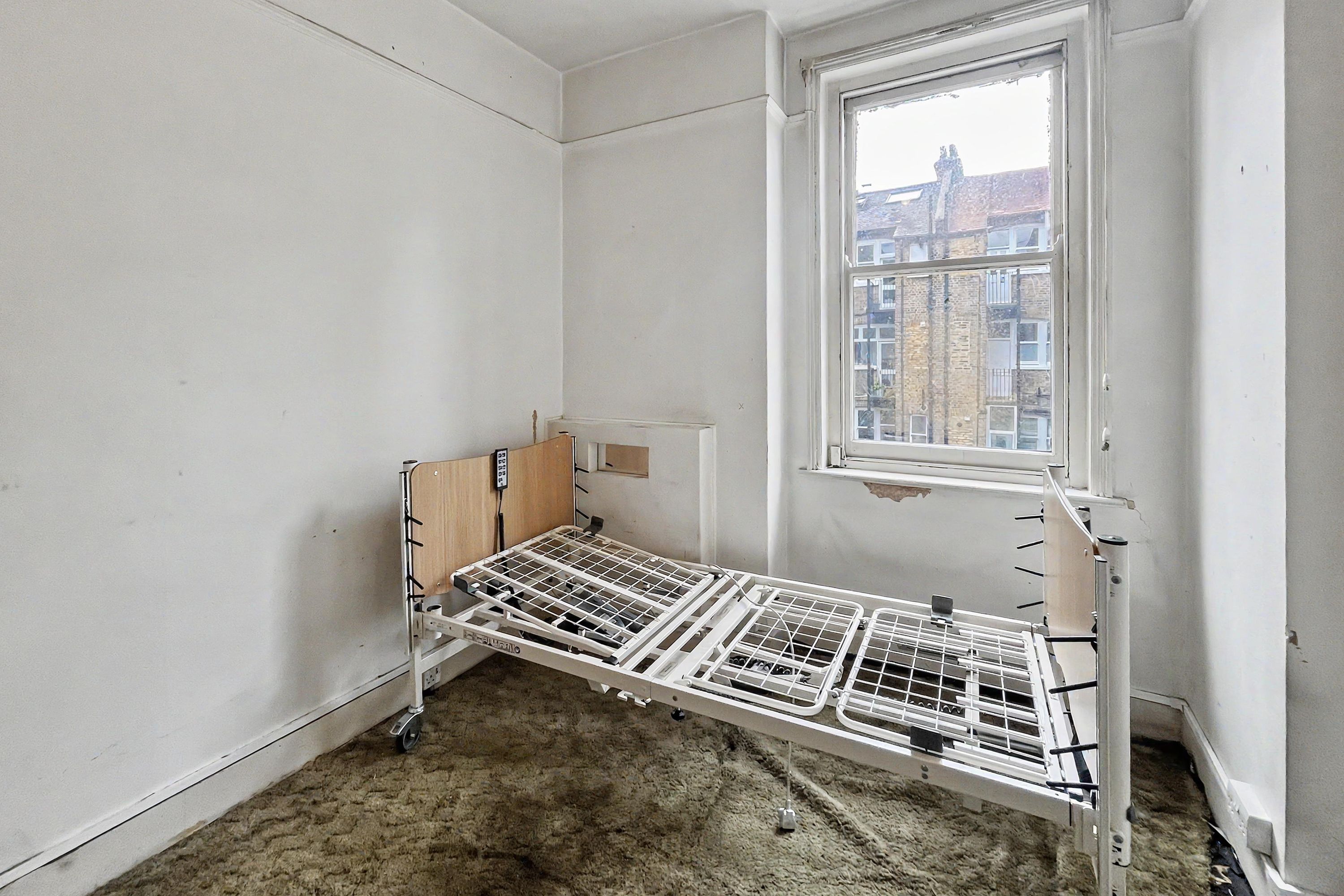 68 Albert Palace Mansions, Lurline Gardens, London, SW11 4DQ