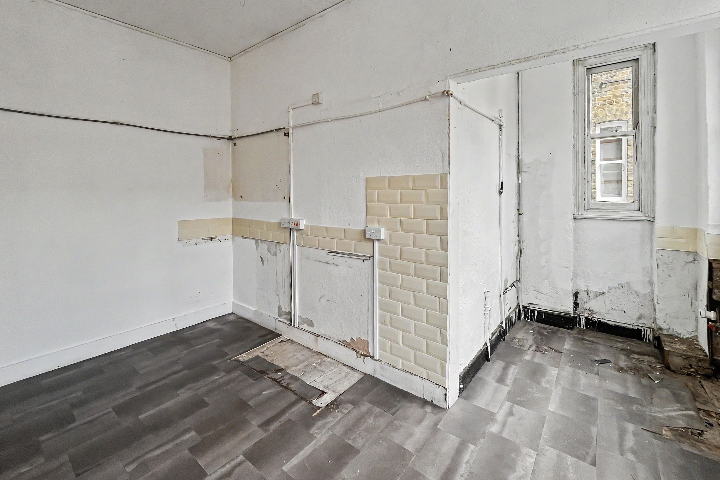 68 Albert Palace Mansions, Lurline Gardens, London, SW11 4DQ