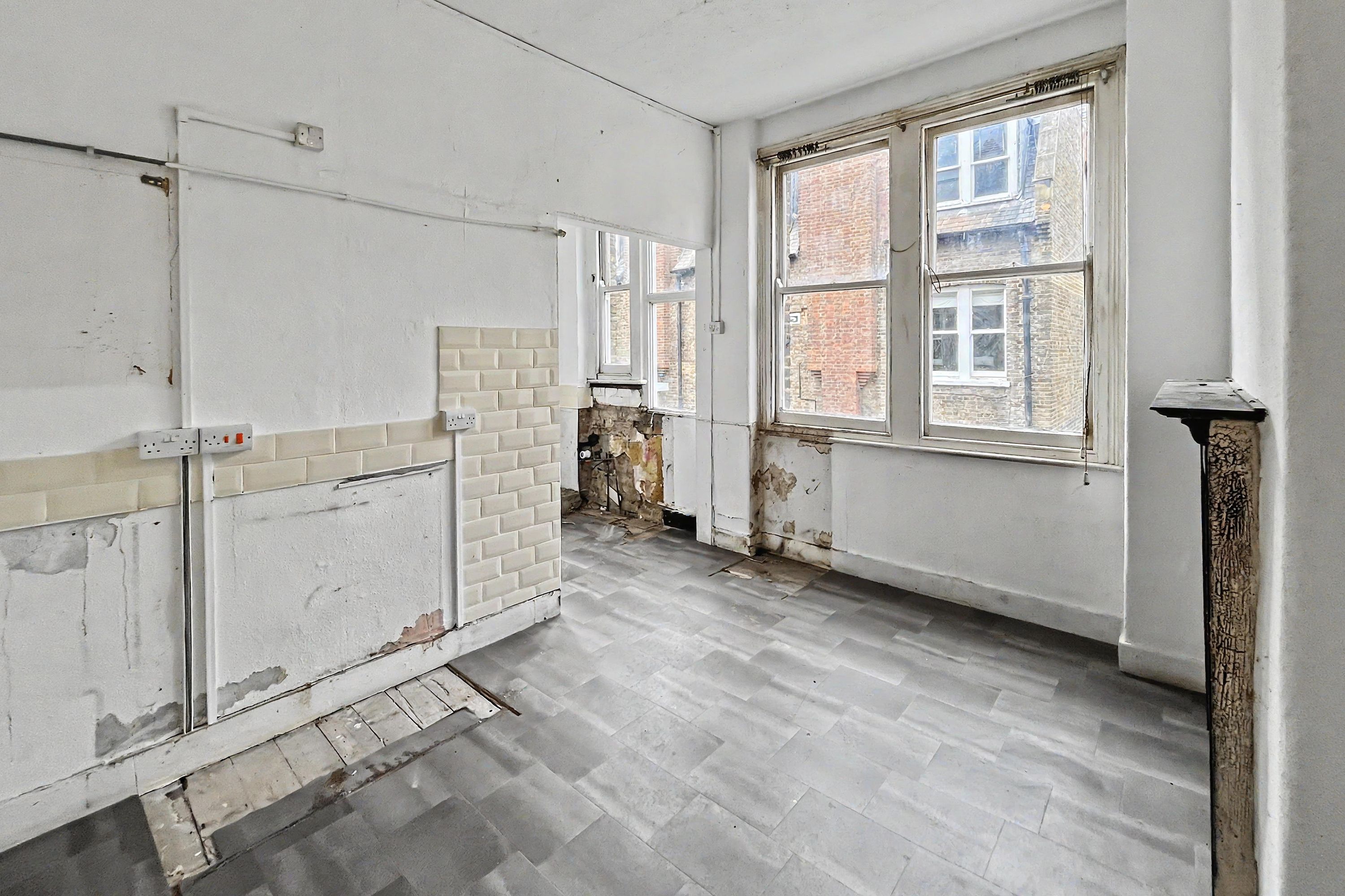 68 Albert Palace Mansions, Lurline Gardens, London, SW11 4DQ