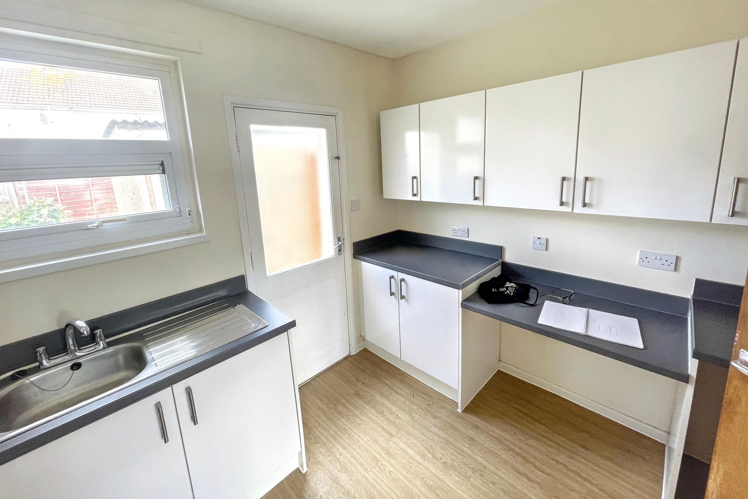 107 Parklands, Malmesbury, Wiltshire, SN16 0QL