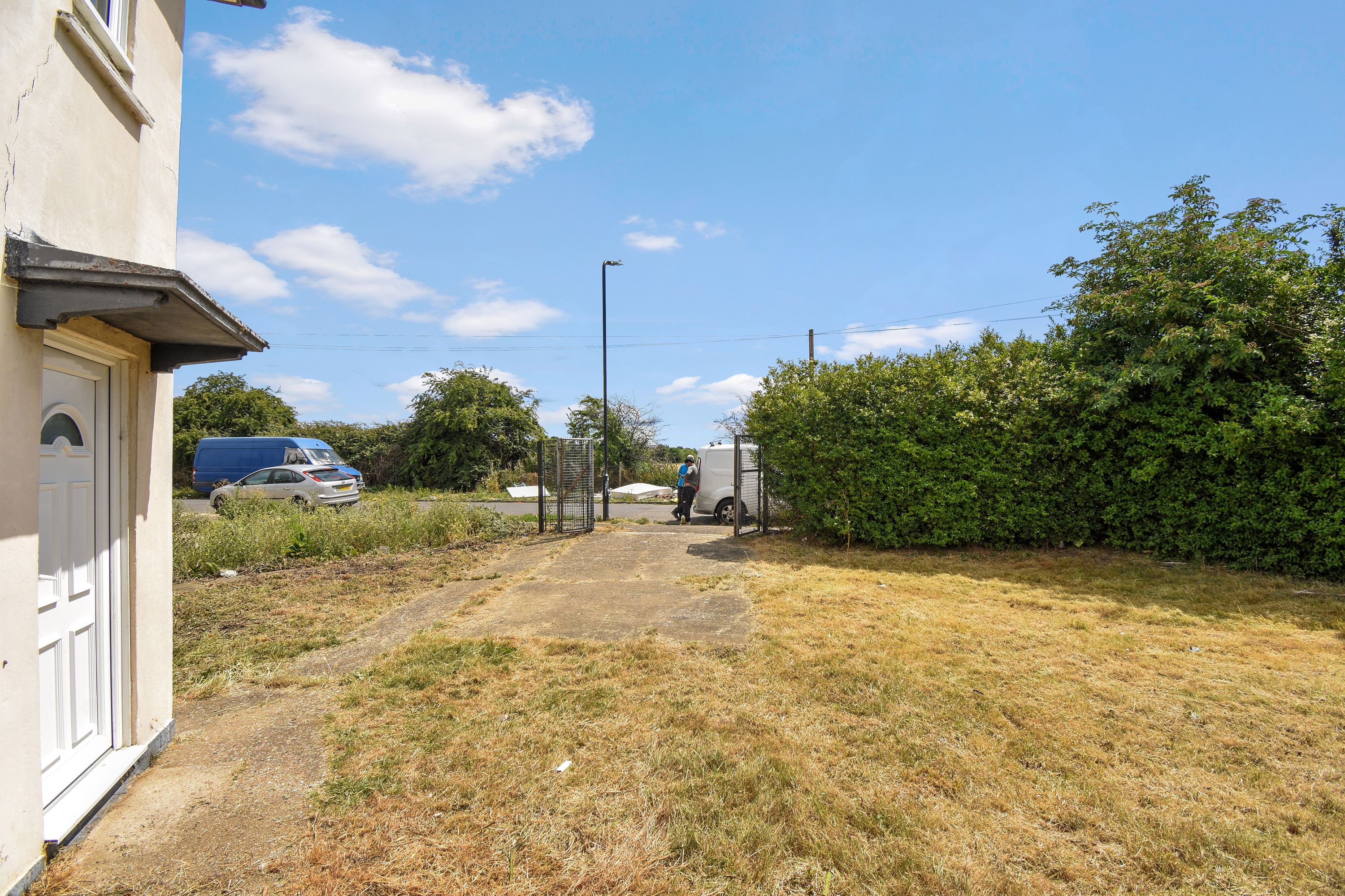 71 Moreland Avenue, Colnbrook, Slough SL3 0LL