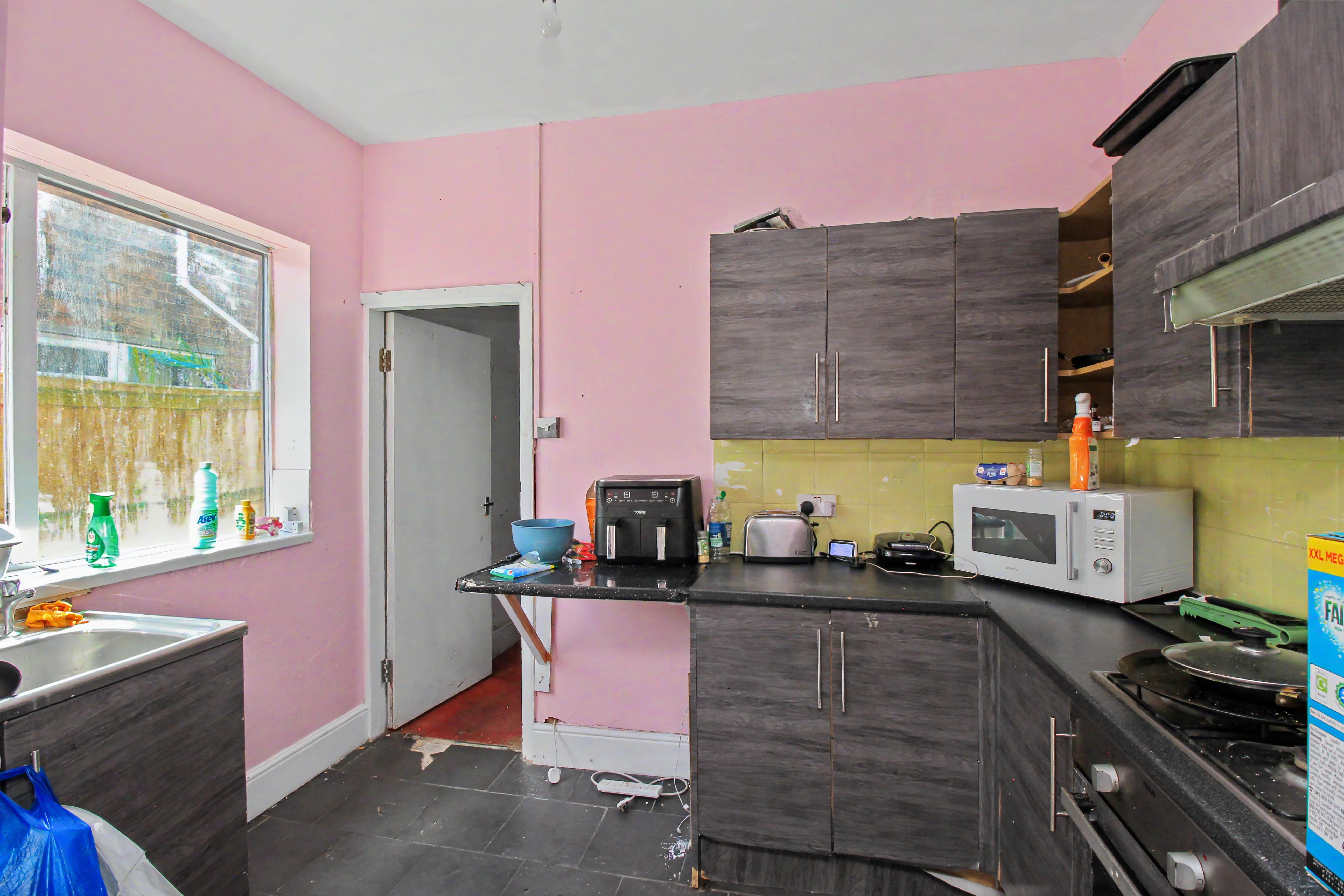 229 Hainton Avenue, Grimsby, DN32 9LD