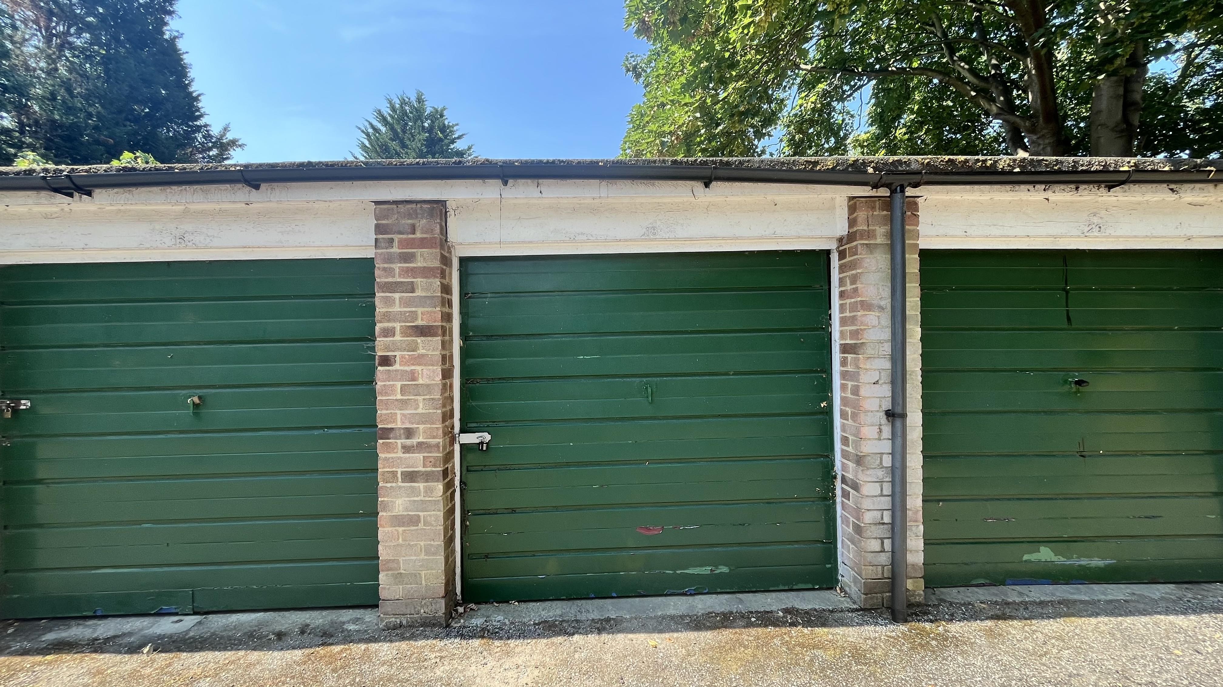 18 Tavistock Road, Bromley, Kent, BR2 0SY