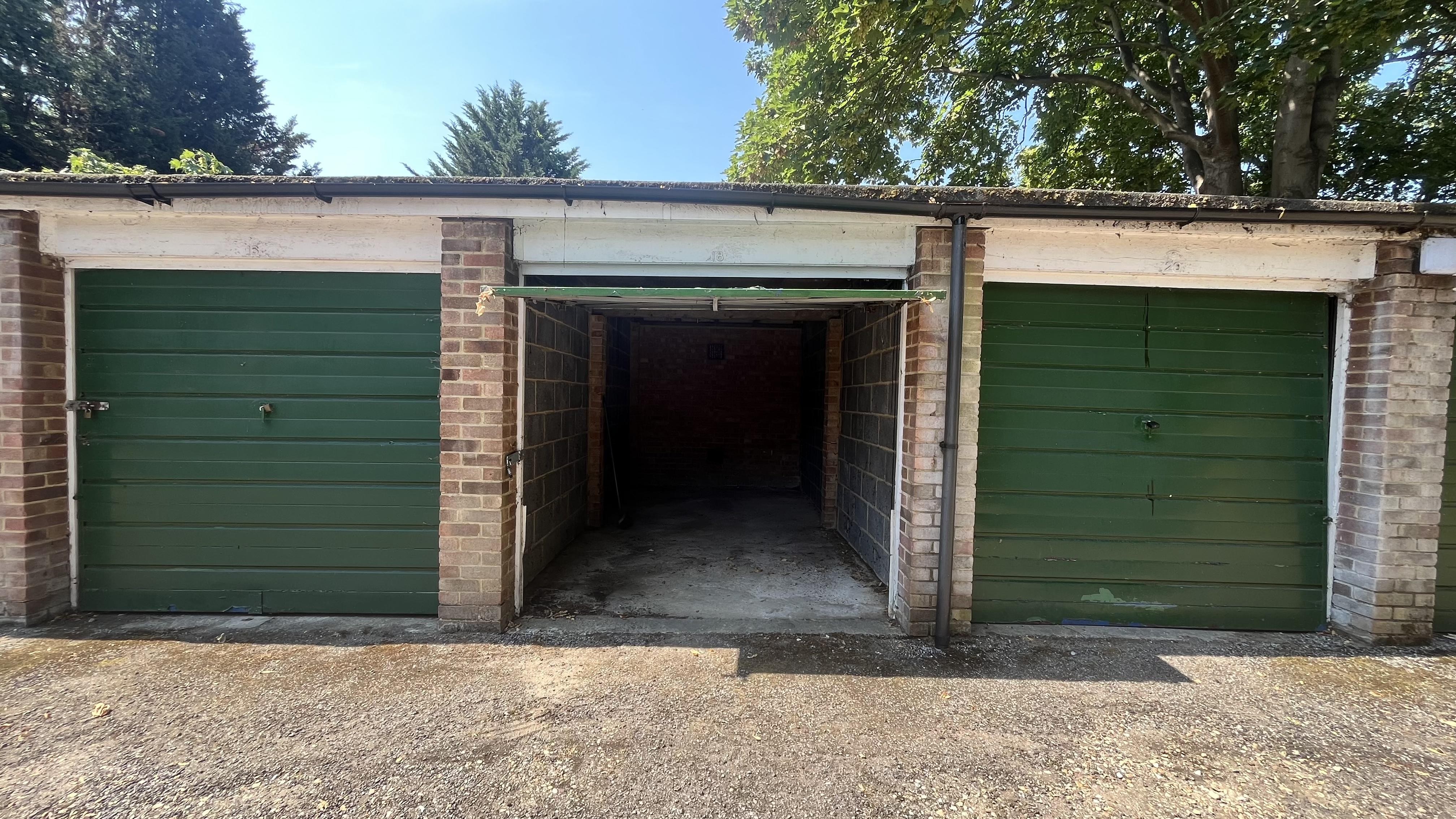 18 Tavistock Road, Bromley, Kent, BR2 0SY