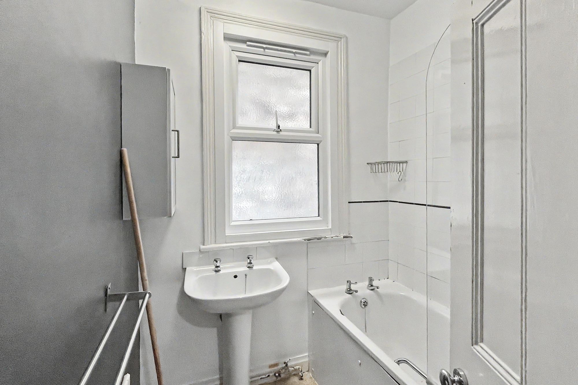 217 Mitcham Lane, Streatham, London SW16 6PS