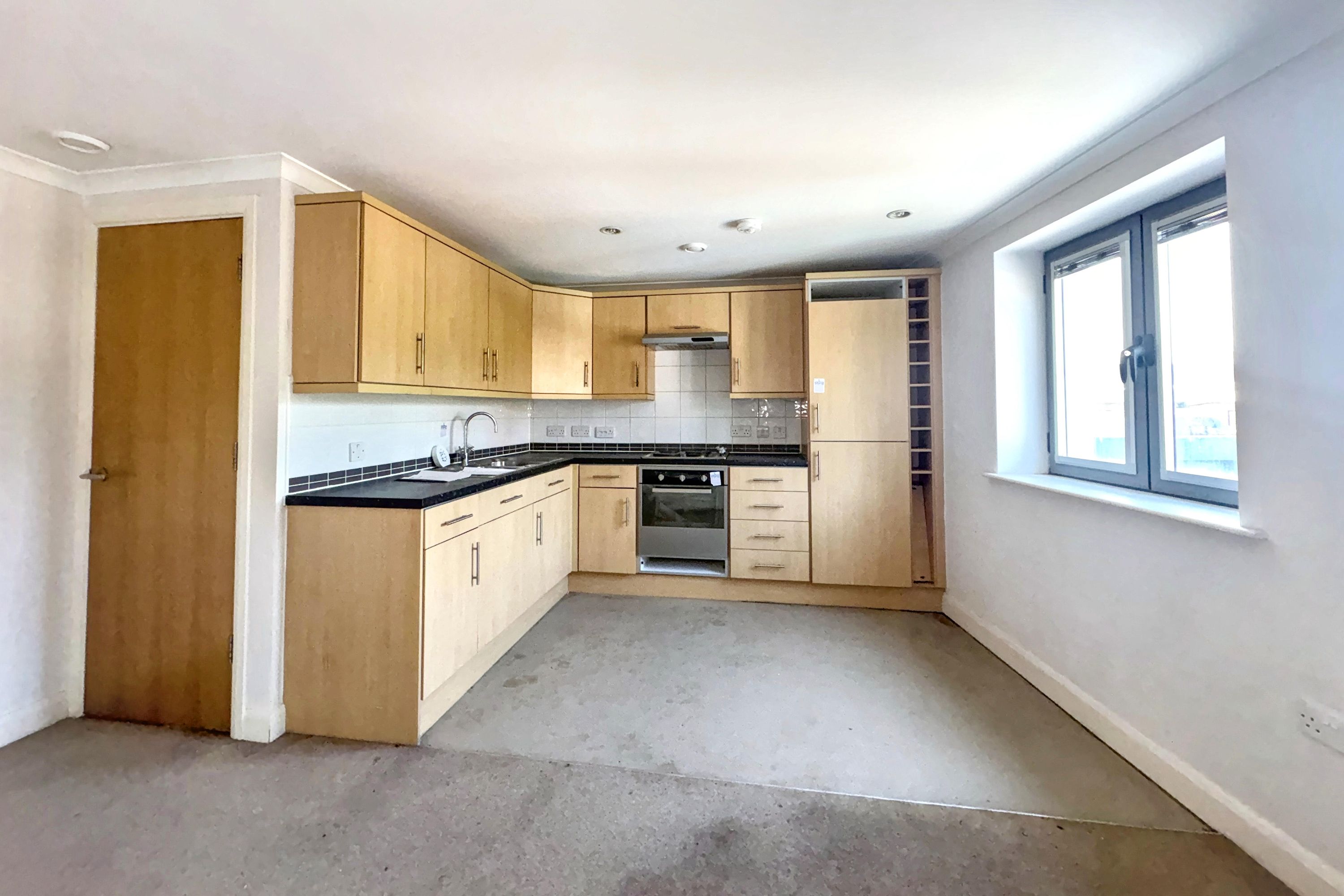 17 Westgate Central, 117 Westgate, Wakefield, West Yorkshire, WF1 1EW