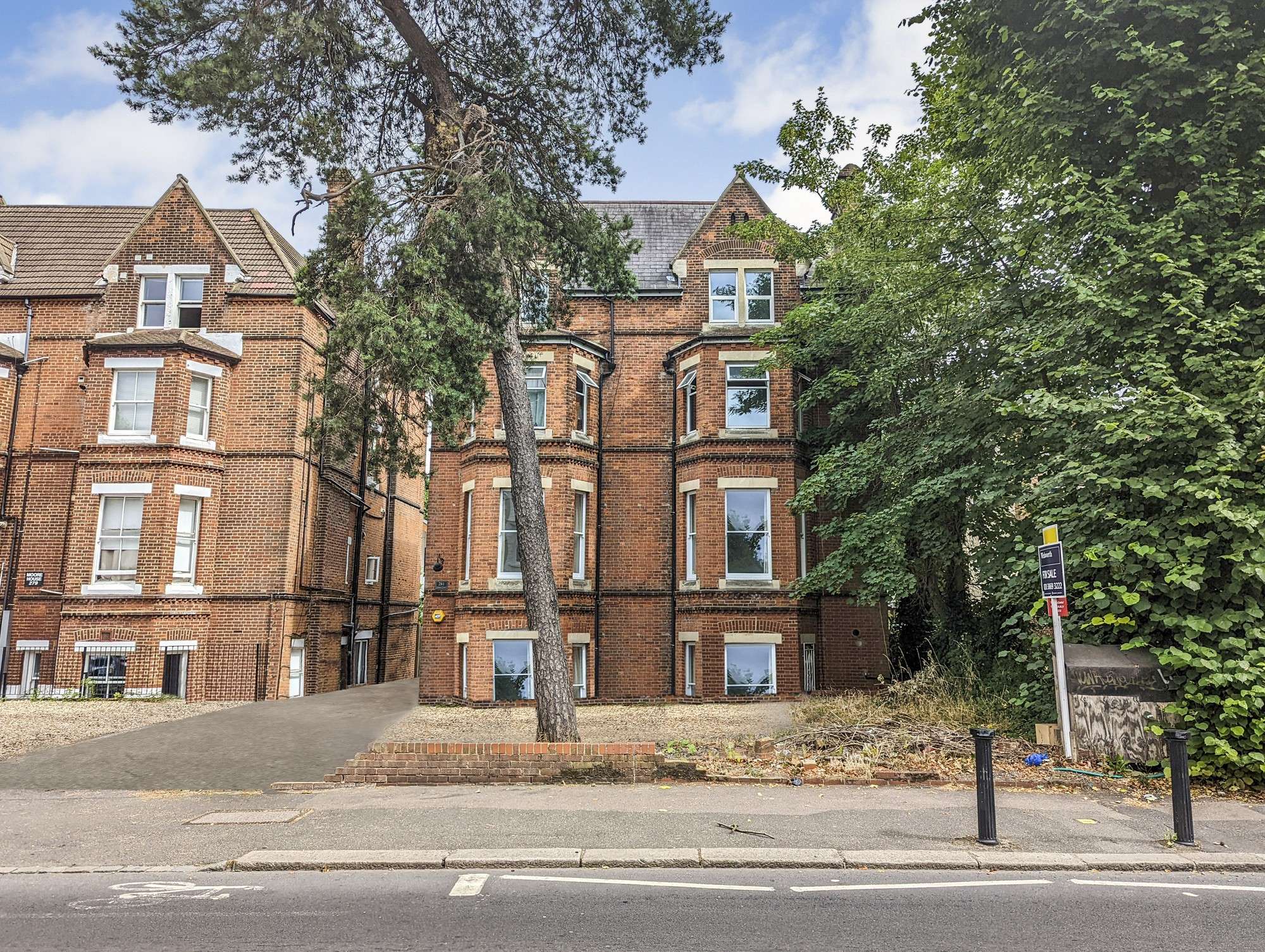 Flat 4, James Court, 281 Church Road, Crystal Palace, London SE19 2QQ