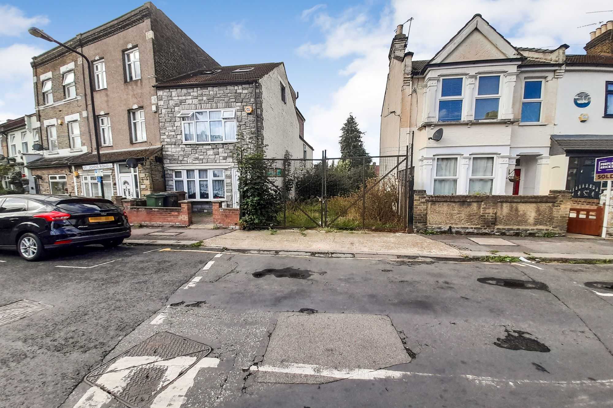99 St Johns Road, London E17 4JH