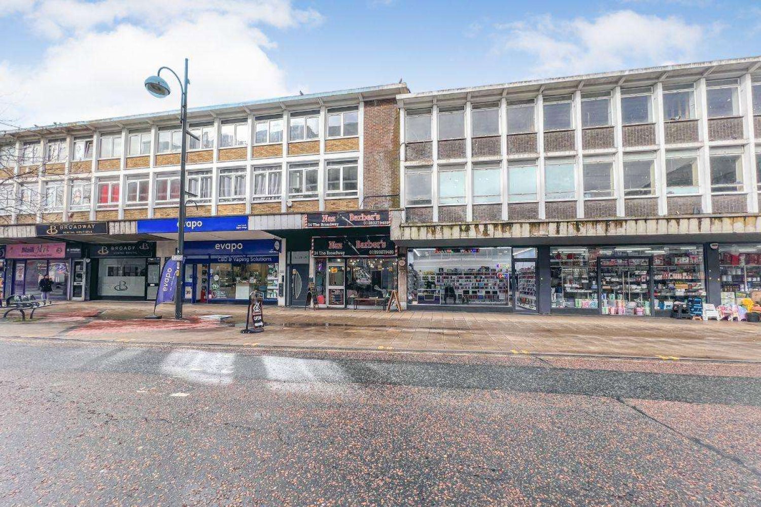 Savills Property Auctions | 34 The Broadway, Crawley, West Sussex, RH10 1HG