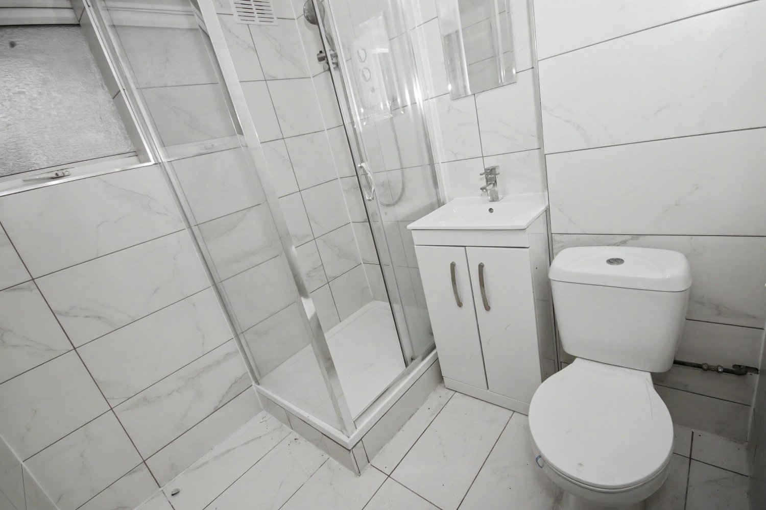 Three Storey Five Bedroom Terraced House