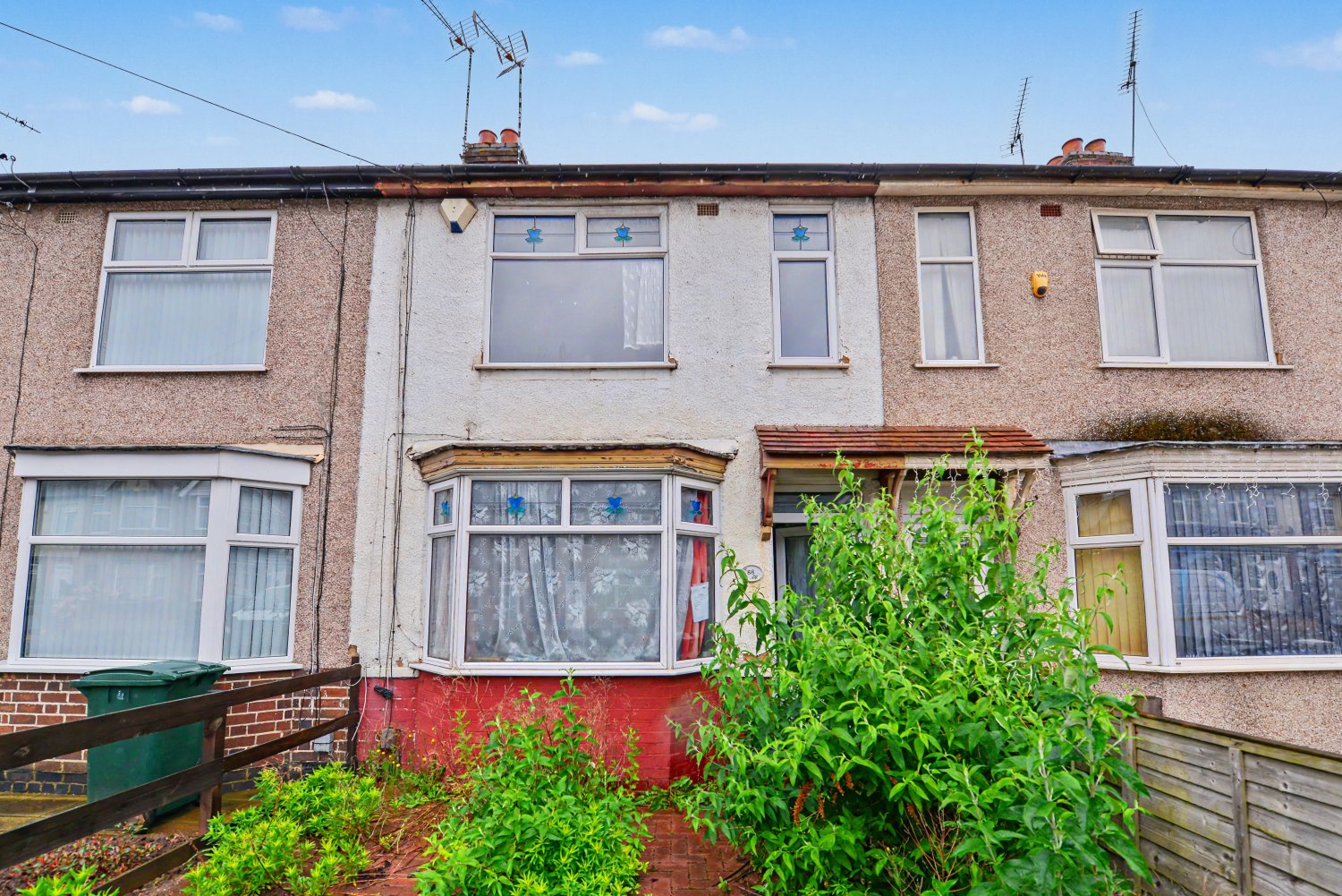 Three Room Mid Terrace House