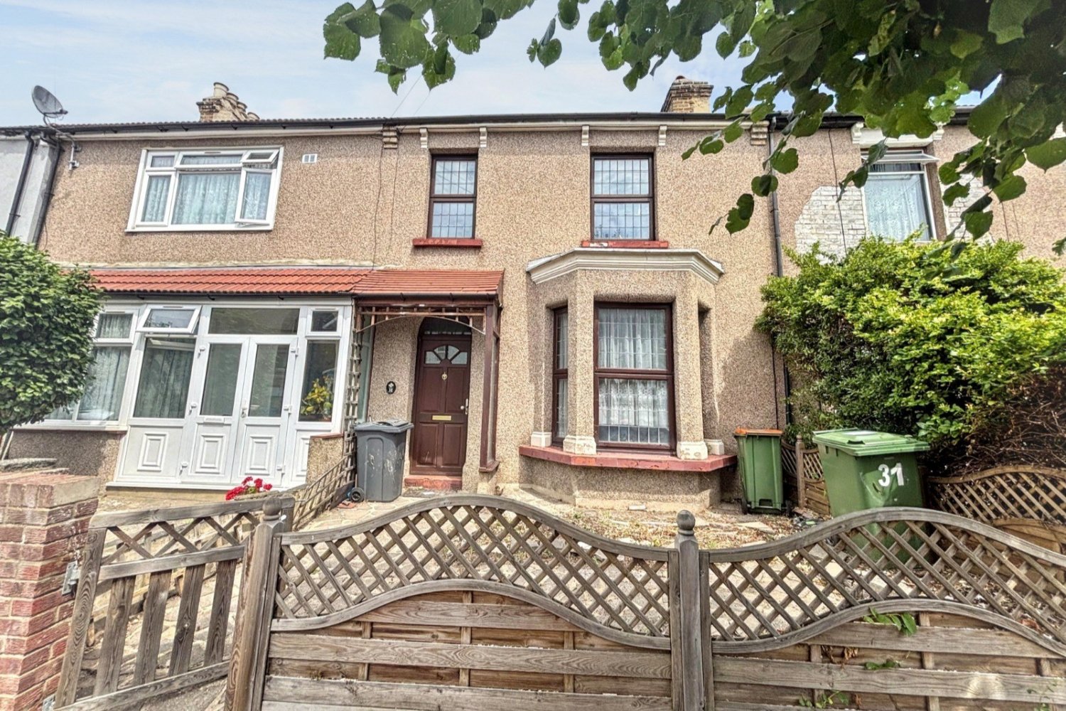 Four Bedroom Terraced House in Manor Park
