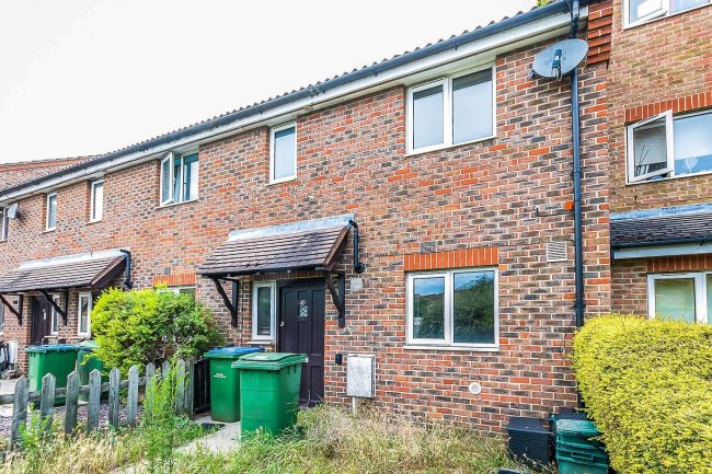 48 Pankhurst Road, Walton on Thames, Surrey KT12 2JN 9