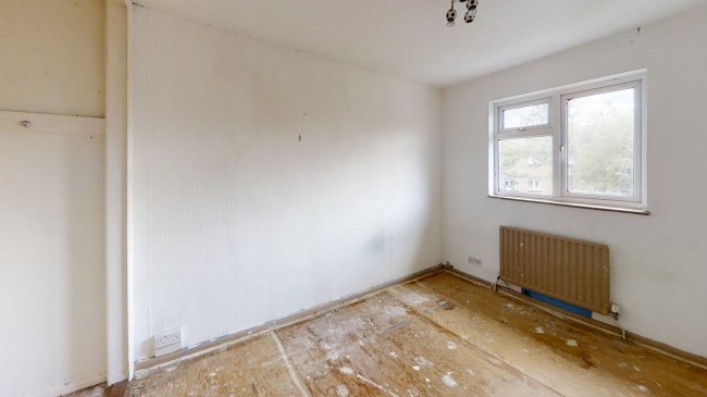 6 Courtauld Close, Thamesmead, London SE28 8RH 2