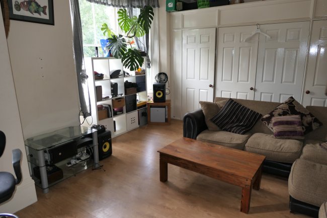 131 Friern Barnet Road, Friern Barnet, London N11 3DY 7