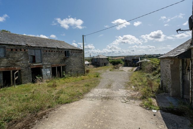 Trenearne Farm, Padstow, Cornwall PL28 8JA 7