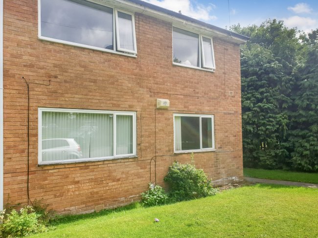 82 Whittington Grove, Birmingham, West Midlands B33 8HE 4