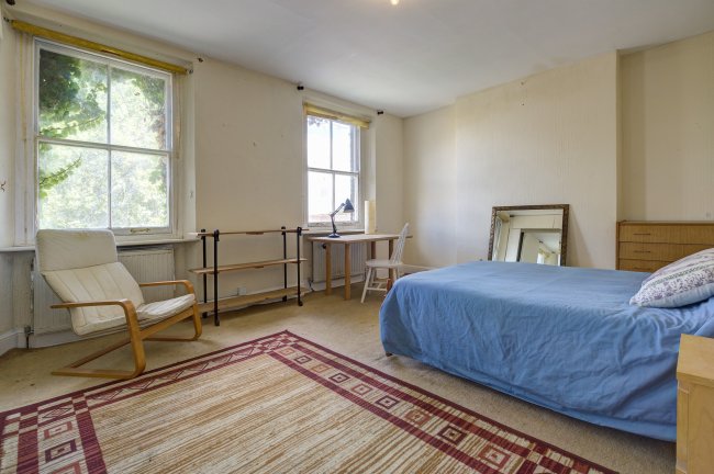 70 Winsor Terrace, Beckton, London, E6 6LE 2