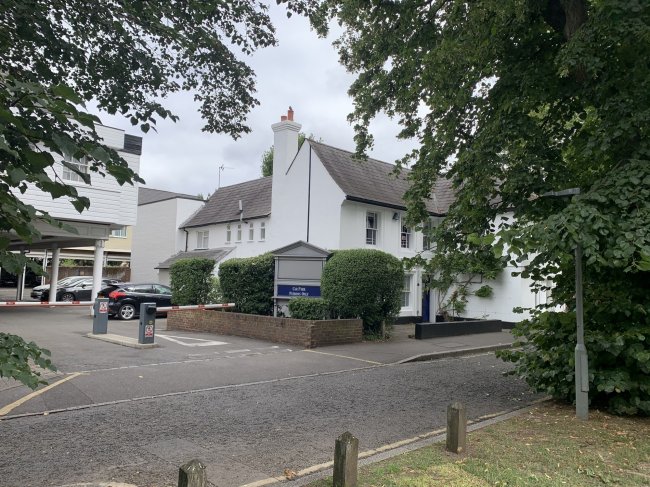 Ashburton House, 3 Monument Green, Weybridge, Surrey KT13 8QR 9