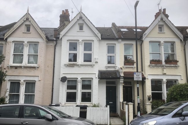 44 Honeybrook Road, Balham, London SW12 0DW 5