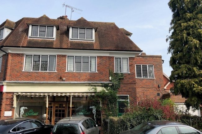 1 Cobham Way, East Horsley, Surrey KT24 5BH 9