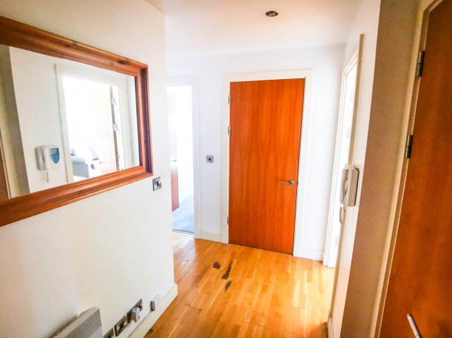 140 Advent House, 2 Isaac Way, Manchester M4 7EB 6